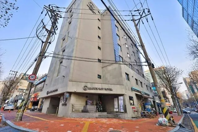 Suwon Brown Dot Suwon Ingyegyo