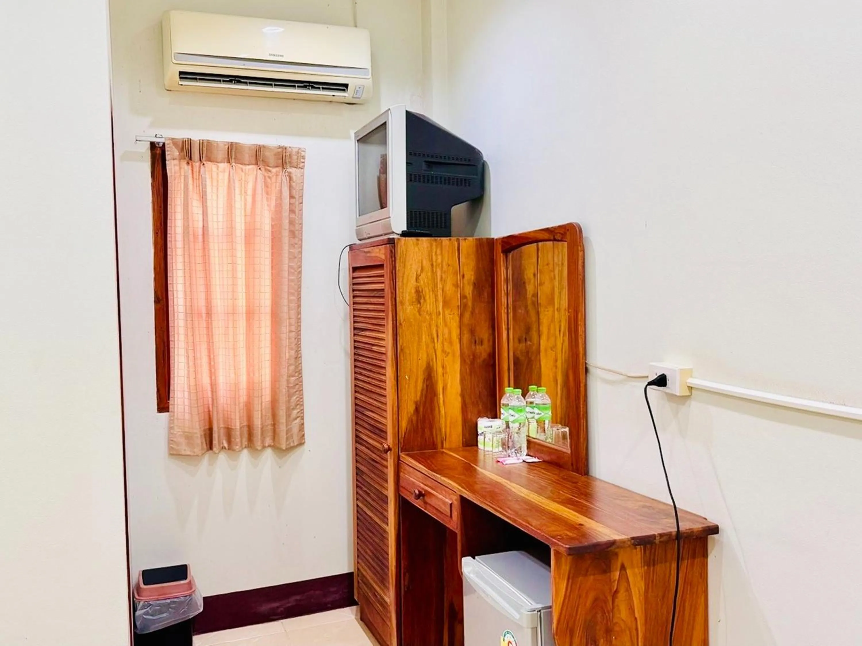 air conditioner in Fahluang Resort