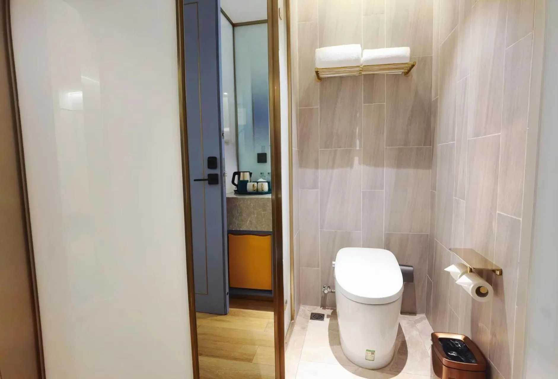 Shower in Manxin Hotel Shanghai Hongqiao Airport International Exhibition Center