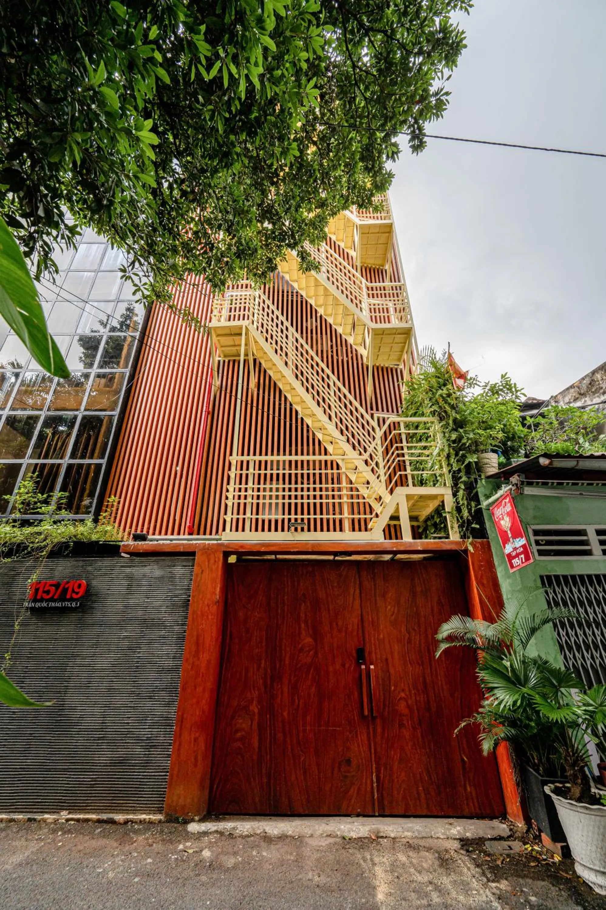 Property building in Lotus Lalala Inn Hotel