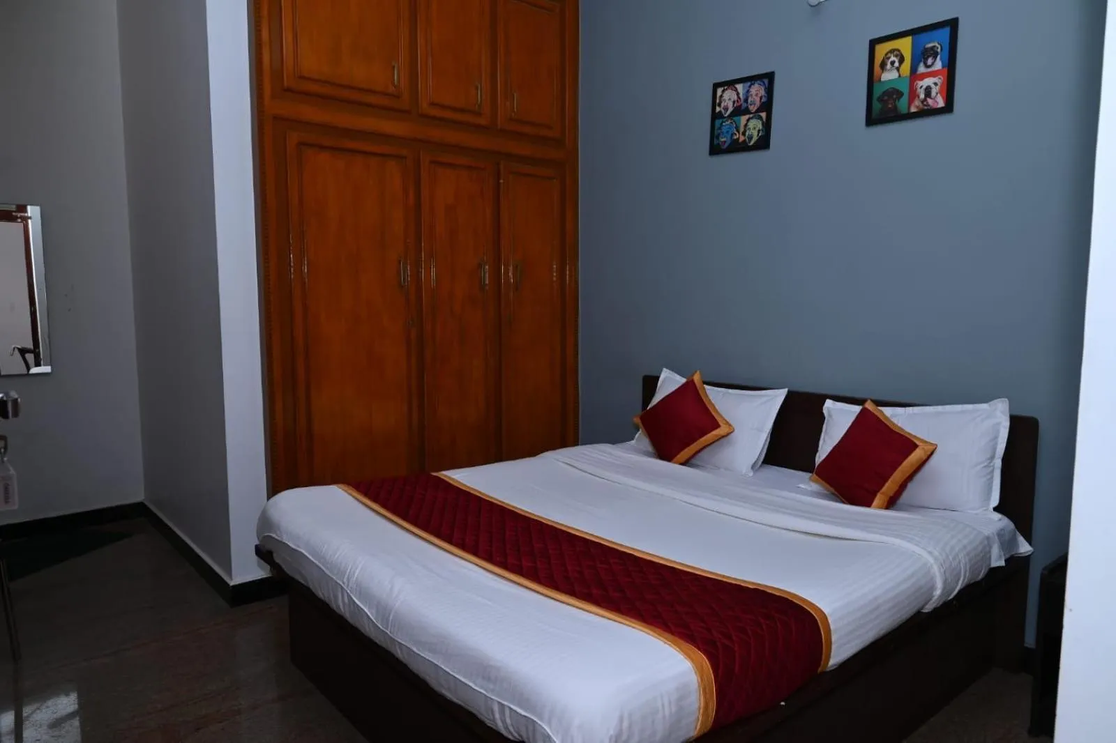 Photo of the whole room, Bed in Prakash Residence - White Town