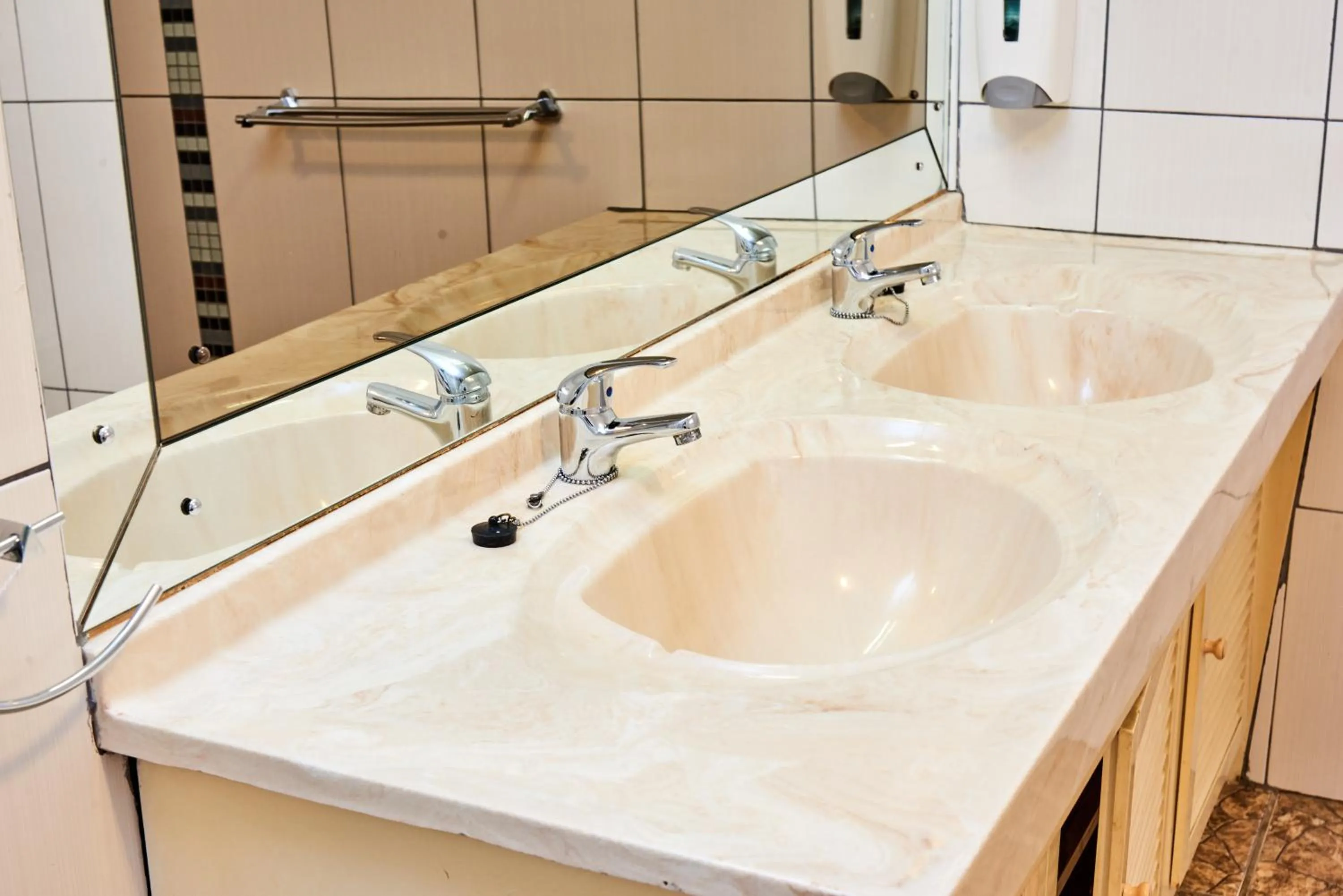 Bathroom in Kwa-Eden Hotels and Conferencing