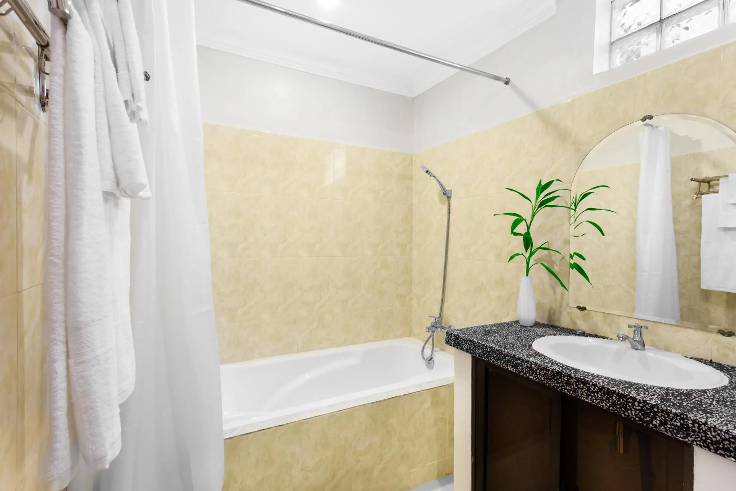 Bathroom in The Cockatoo Nature Resort & Spa