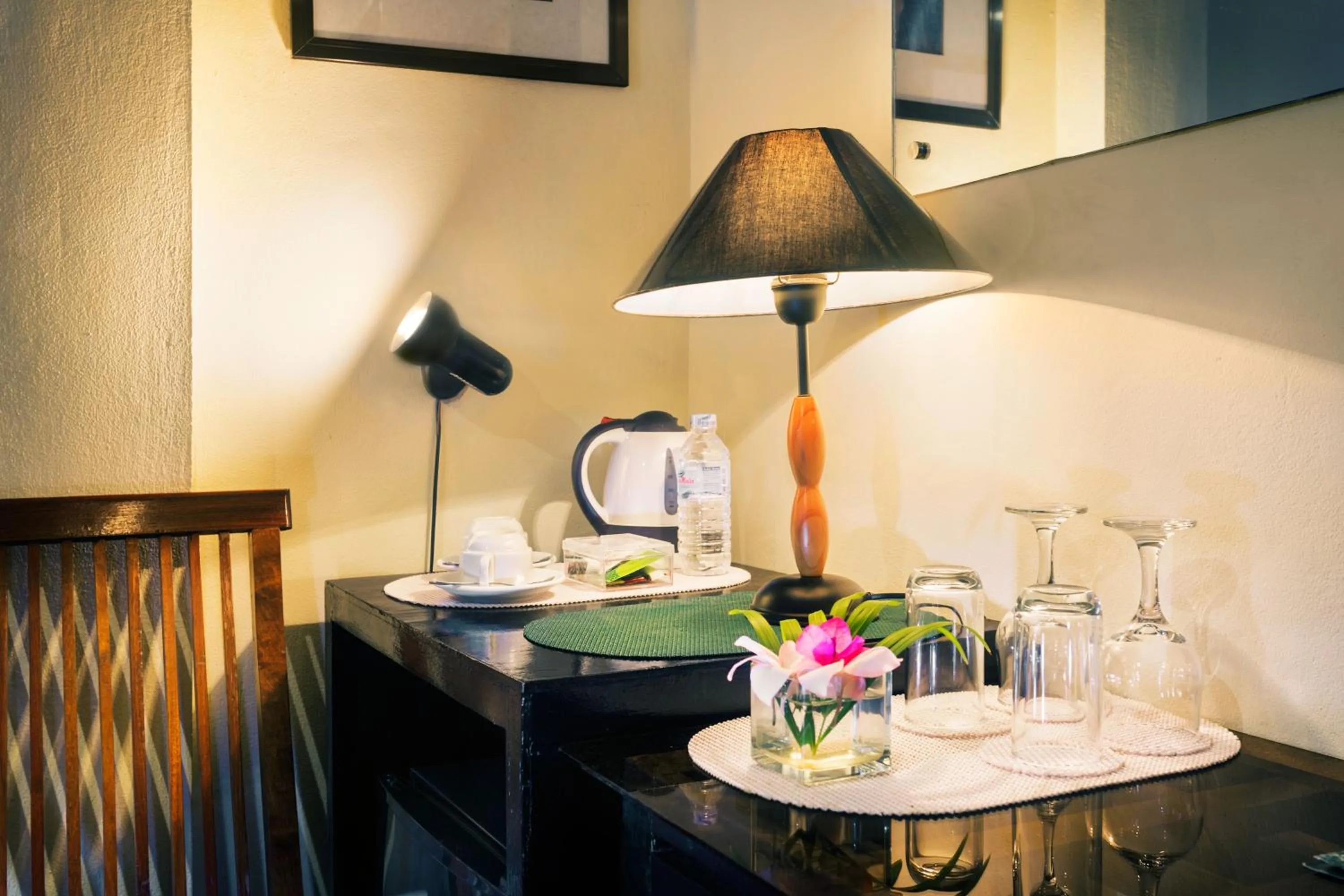 Coffee/tea facilities in The Cockatoo Nature Resort & Spa