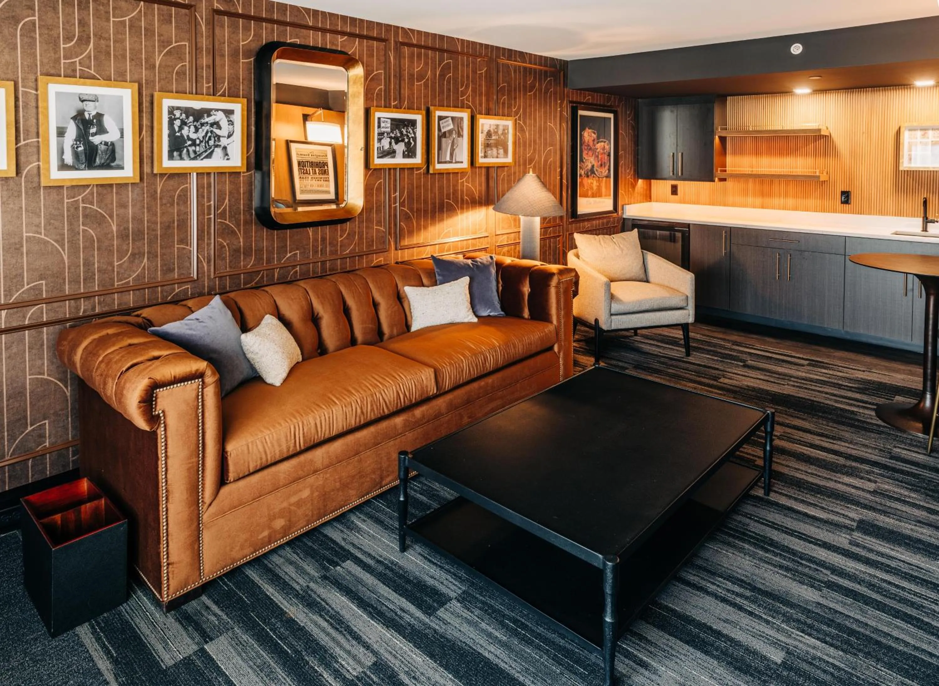 Living room in The Trail Hotel