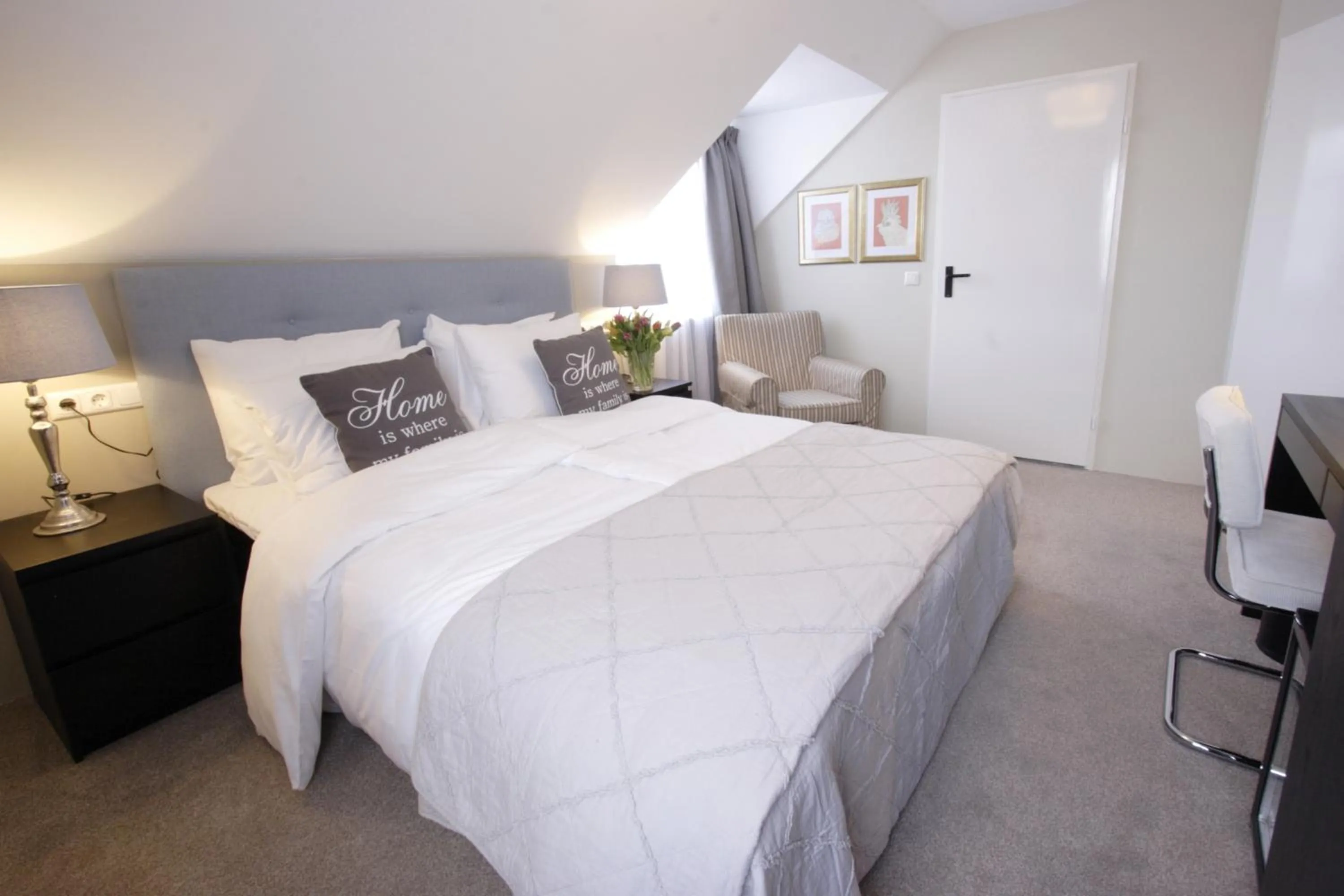 Bedroom, Bed in In de Witte Dame Hotel Bar Kitchen Apartments