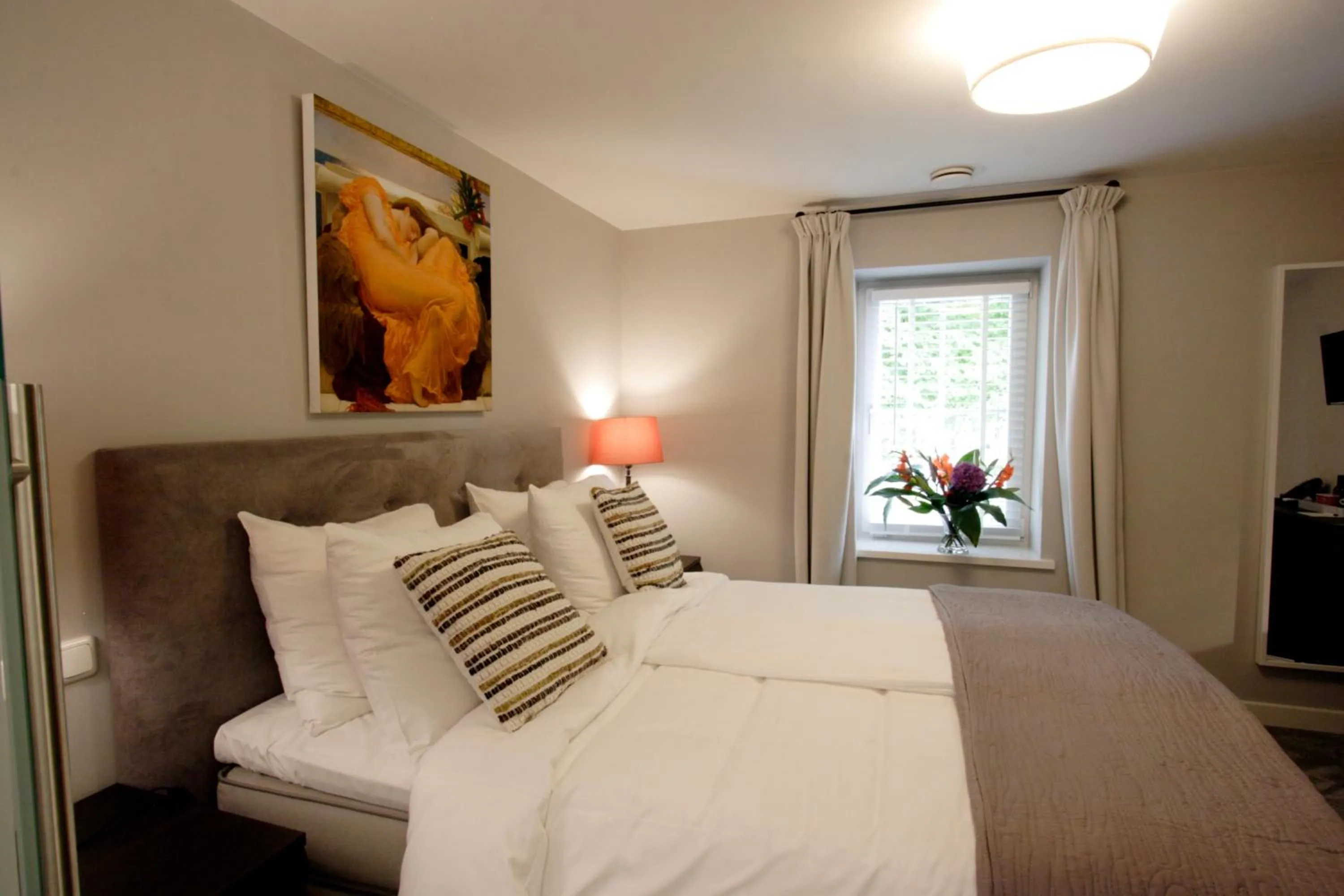 Bedroom, Bed in In de Witte Dame Hotel Bar Kitchen Apartments