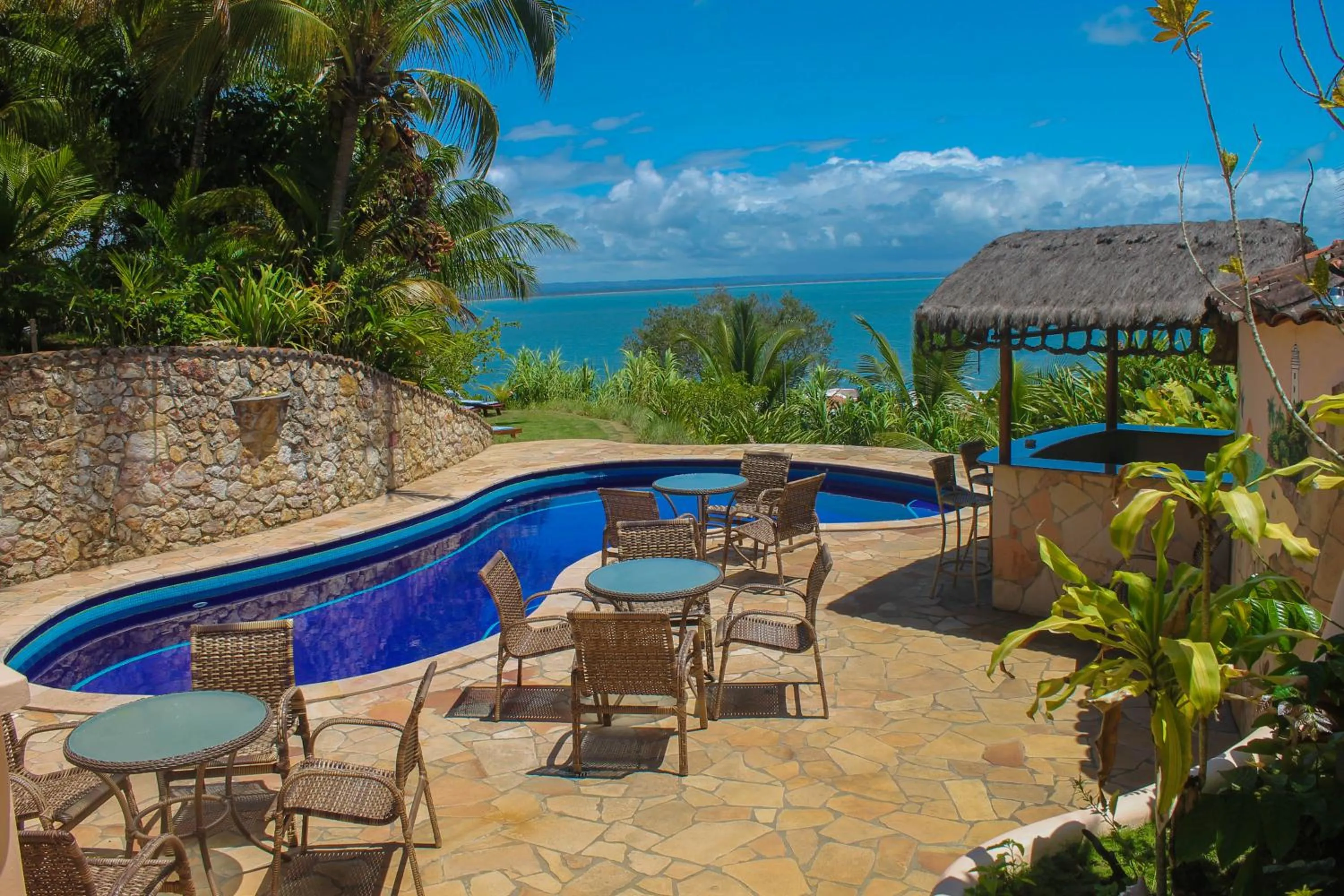 Restaurant/places to eat in Pousada Colibri