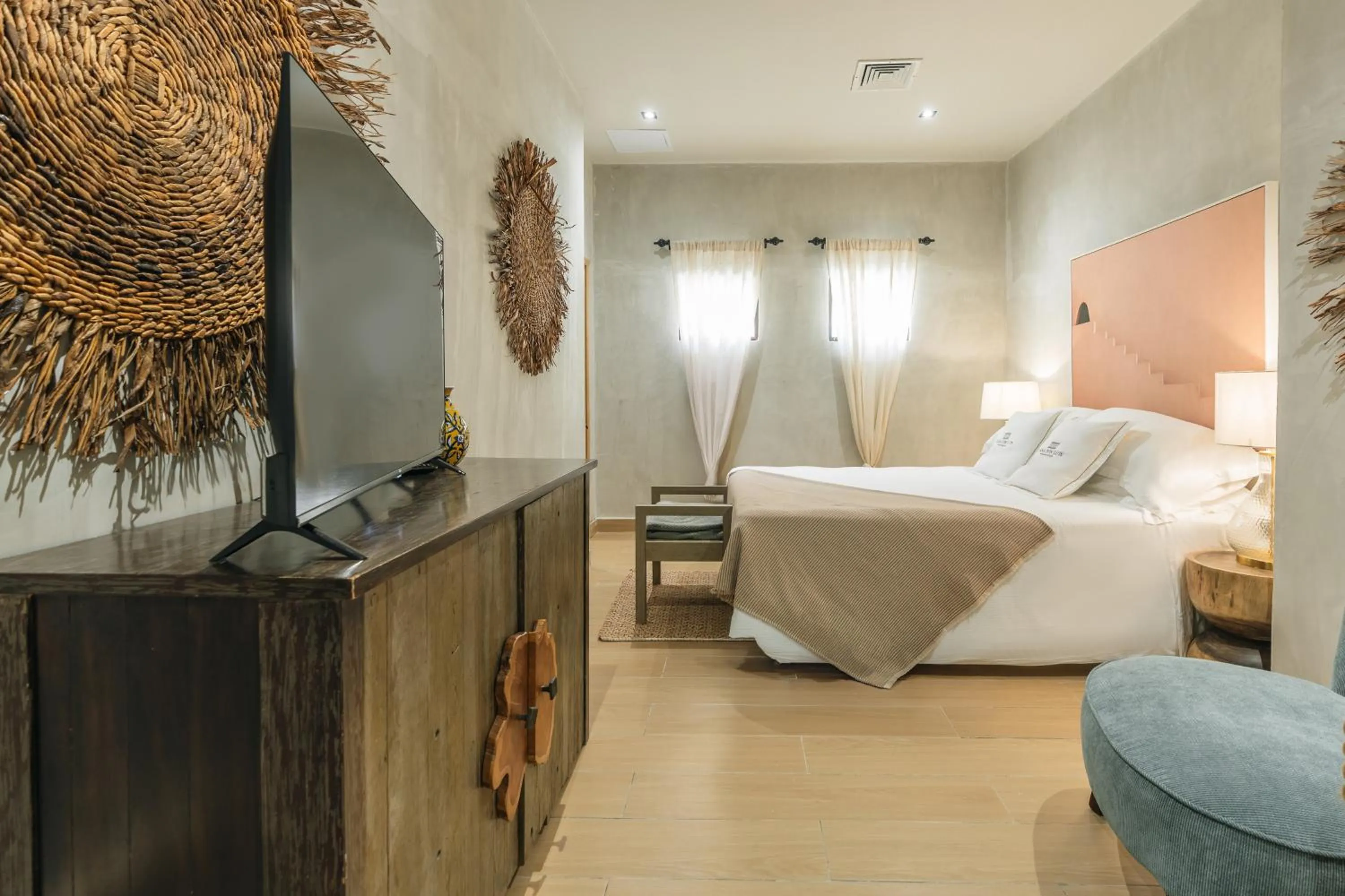 Communal lounge/ TV room, Bed in Hotel Casa Don Luis Cap Cana by Faranda Boutique