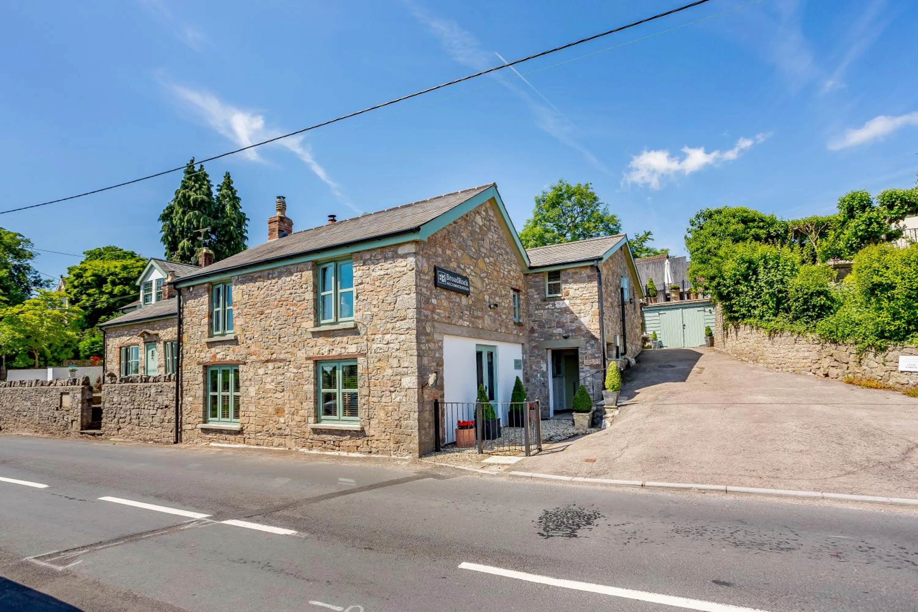 Property building in Broadrock Accommodation - Clock Cottage