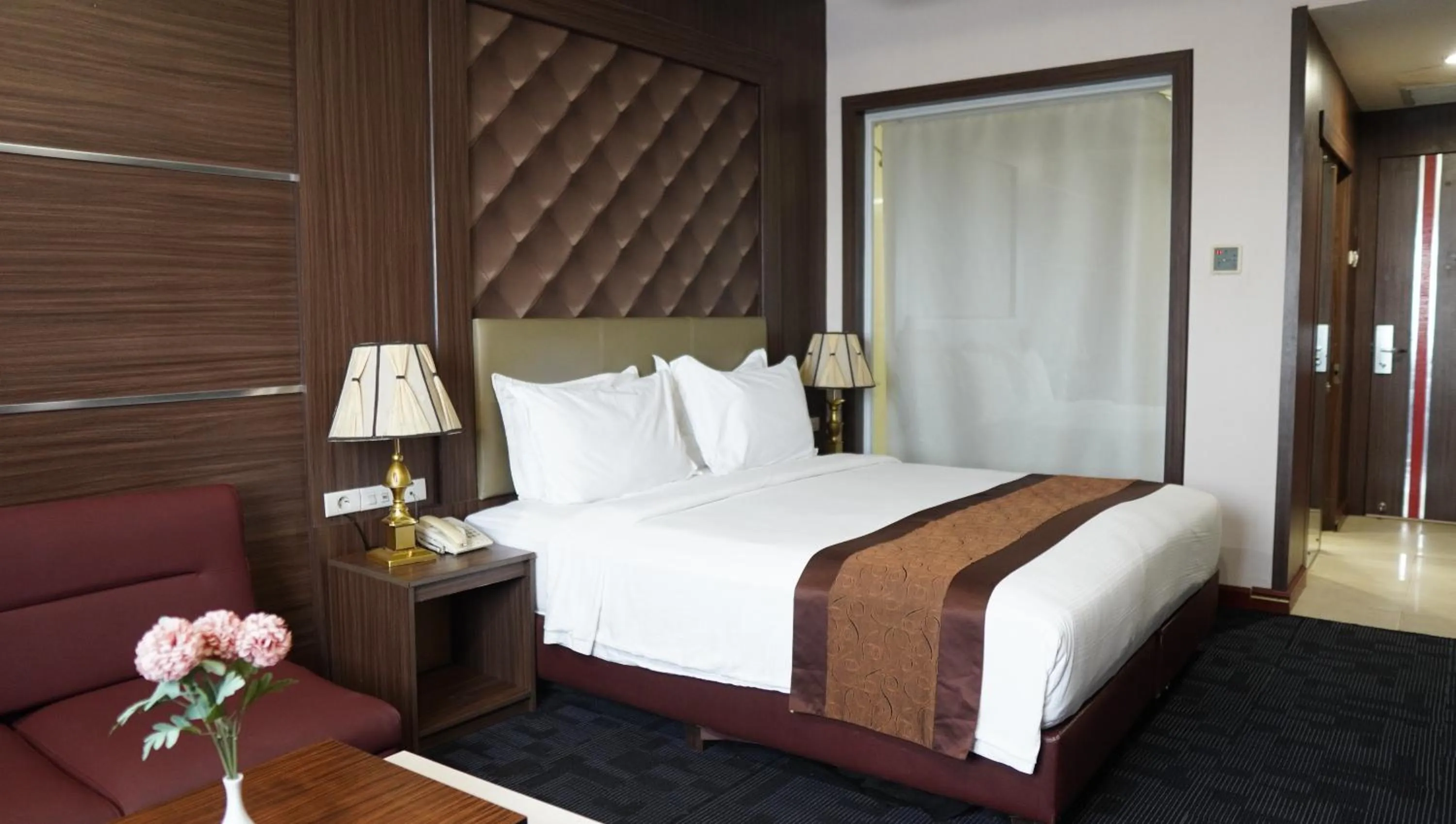 Bed in New Hollywood hotel