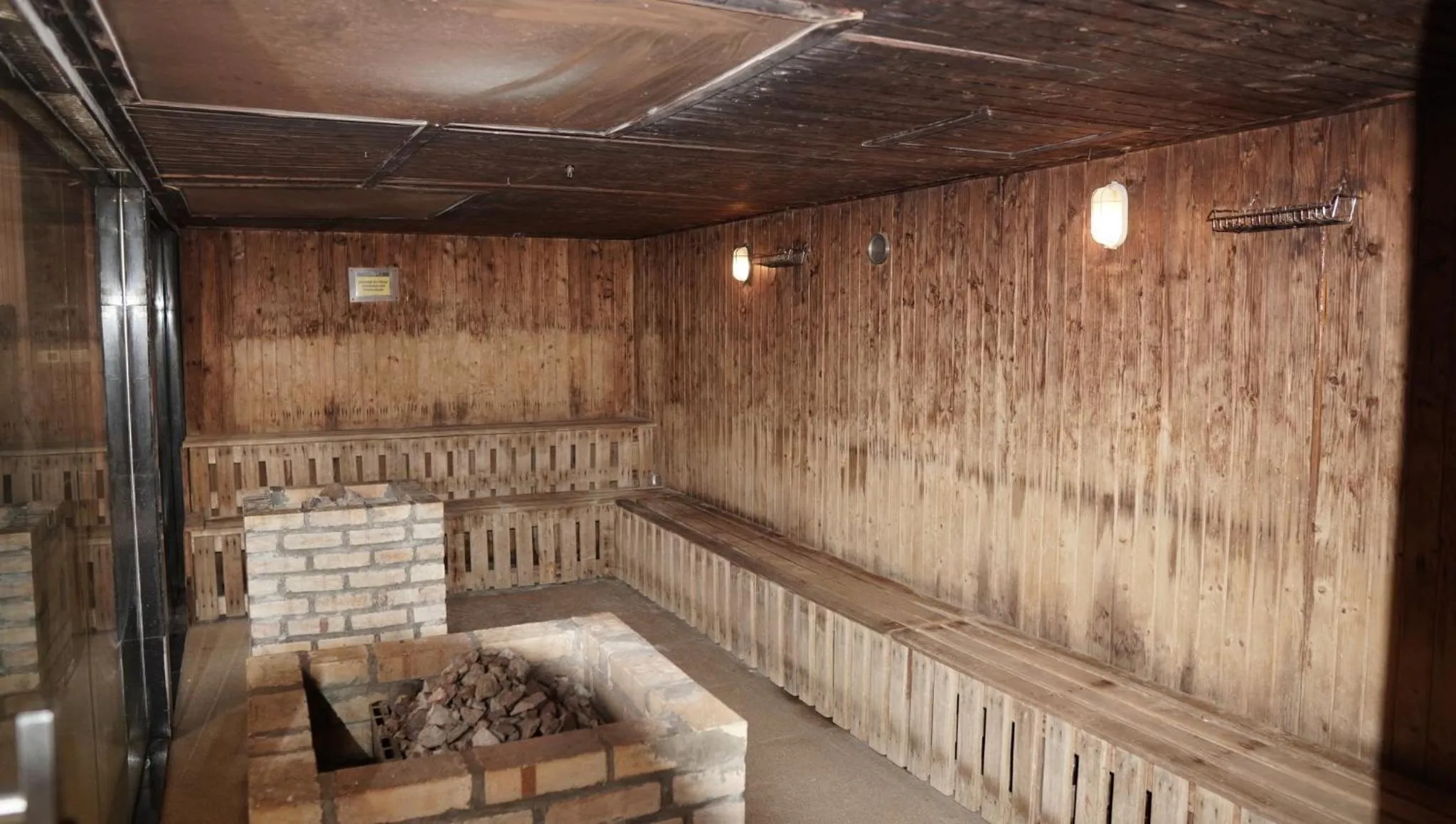 Sauna in New Hollywood hotel