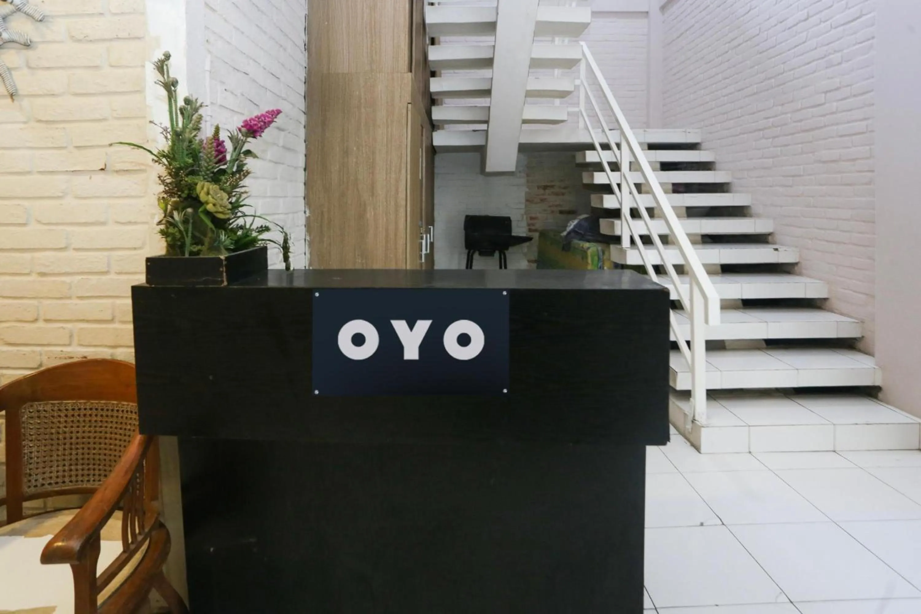 Lobby or reception in Collection O Bogor Puncak Near Gunung Mas Formerly Villa Bunga Bunga