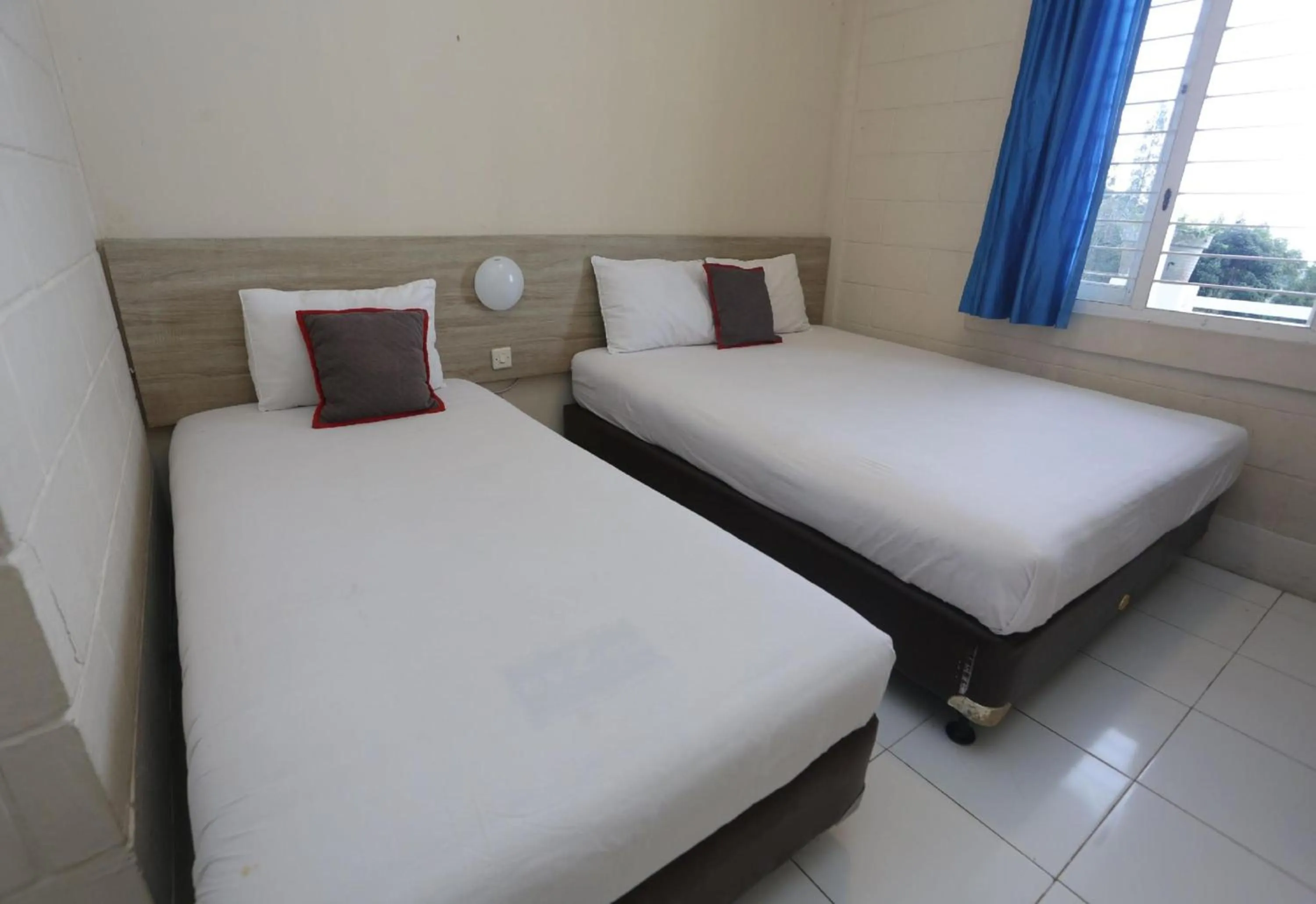 Photo of the whole room, Bed in Collection O Bogor Puncak Near Gunung Mas Formerly Villa Bunga Bunga