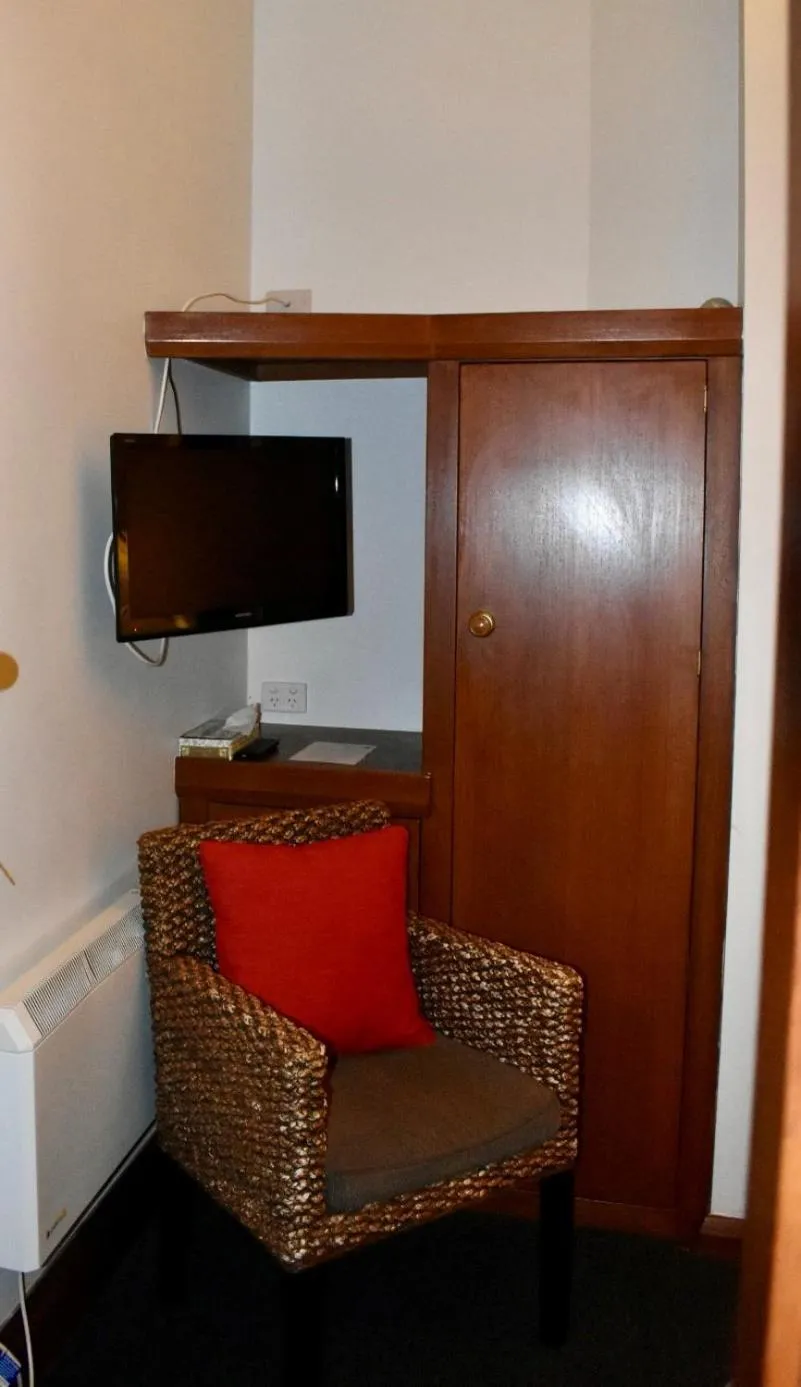 hair dresser in Kermandie Hotel