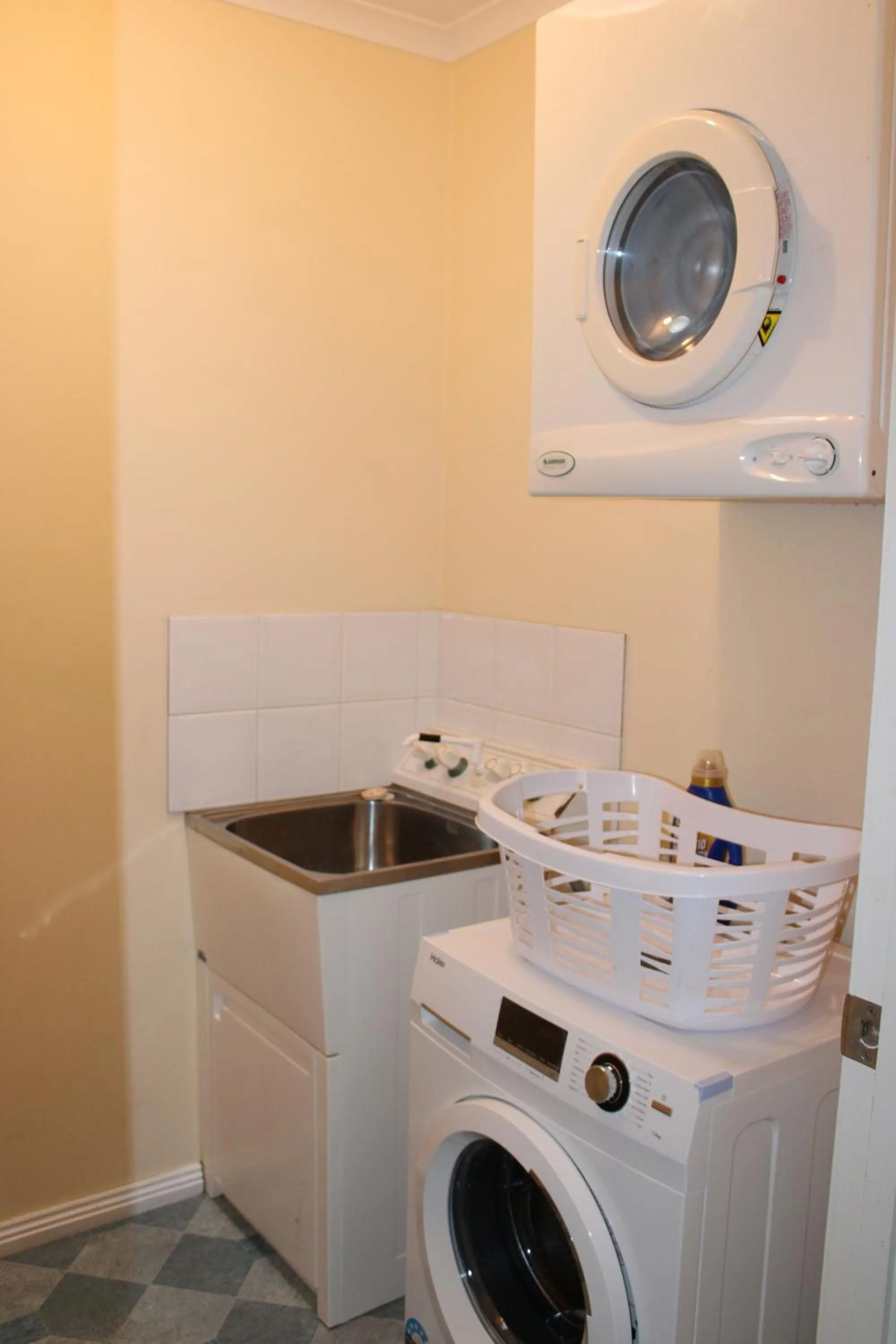 laundry in Kermandie Hotel