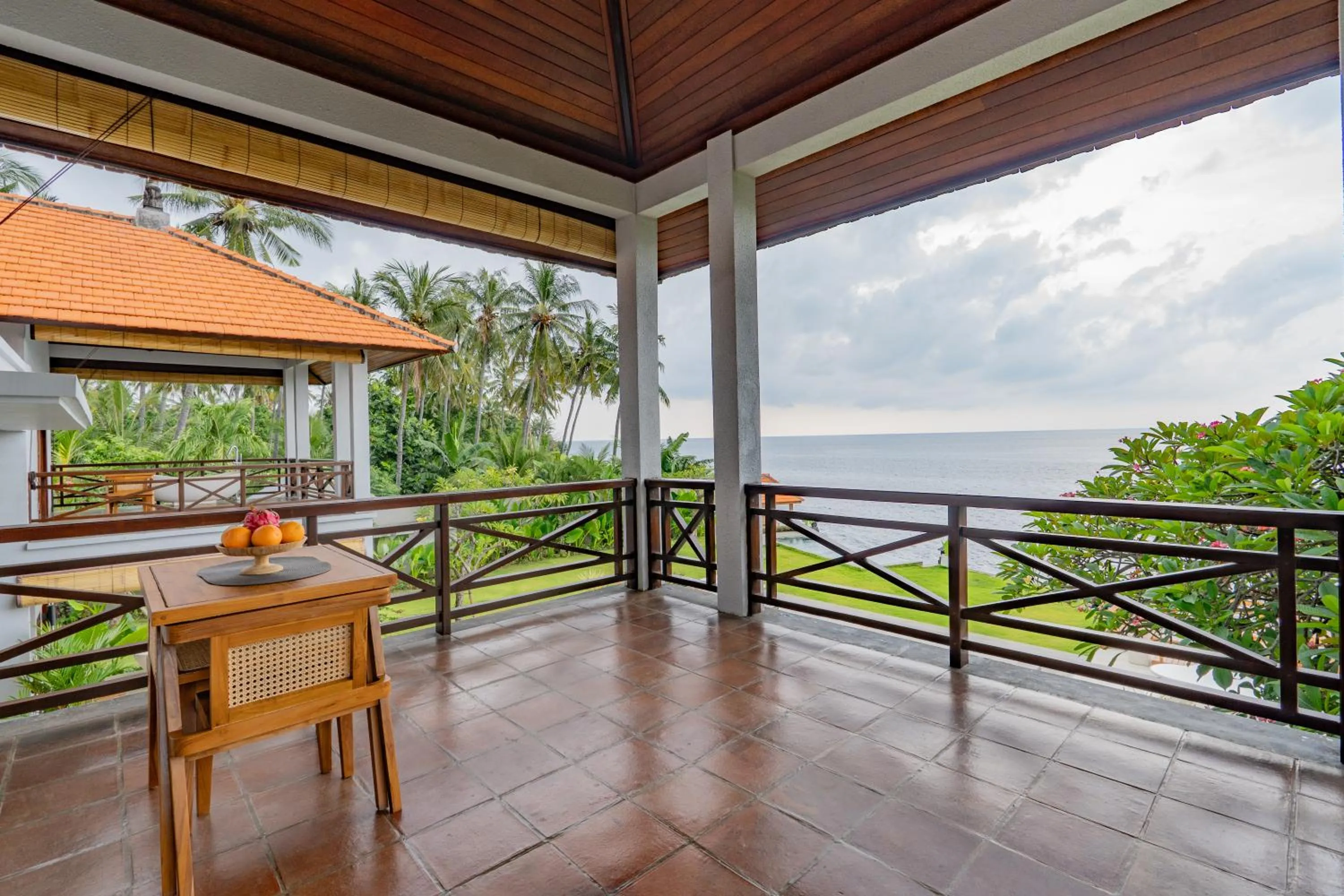 Balcony/Terrace in Seaside Oceana Suites by Mahaprana
