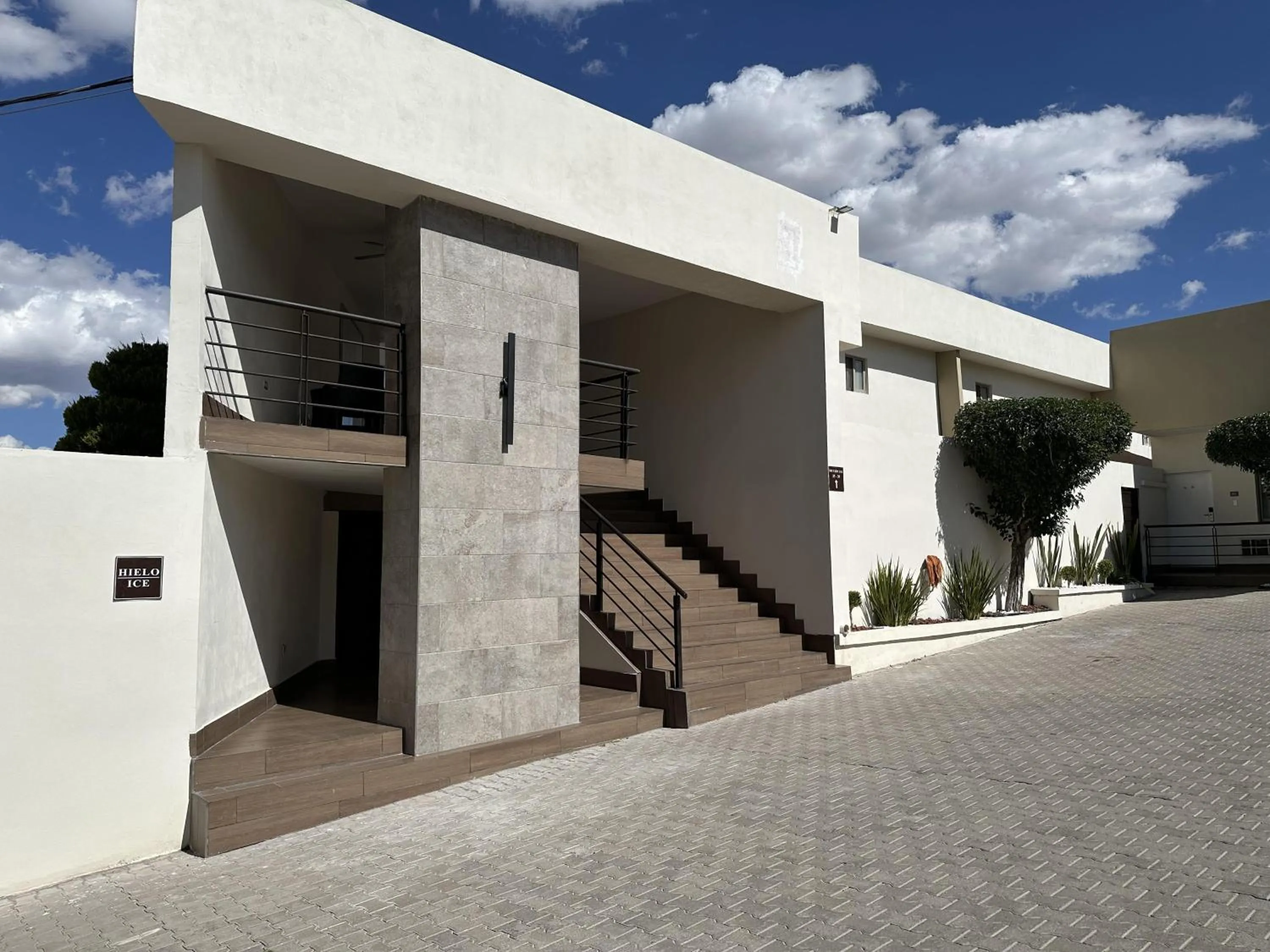 Property building in Best Western Cumbres Inn Cd. Cuauhtemoc