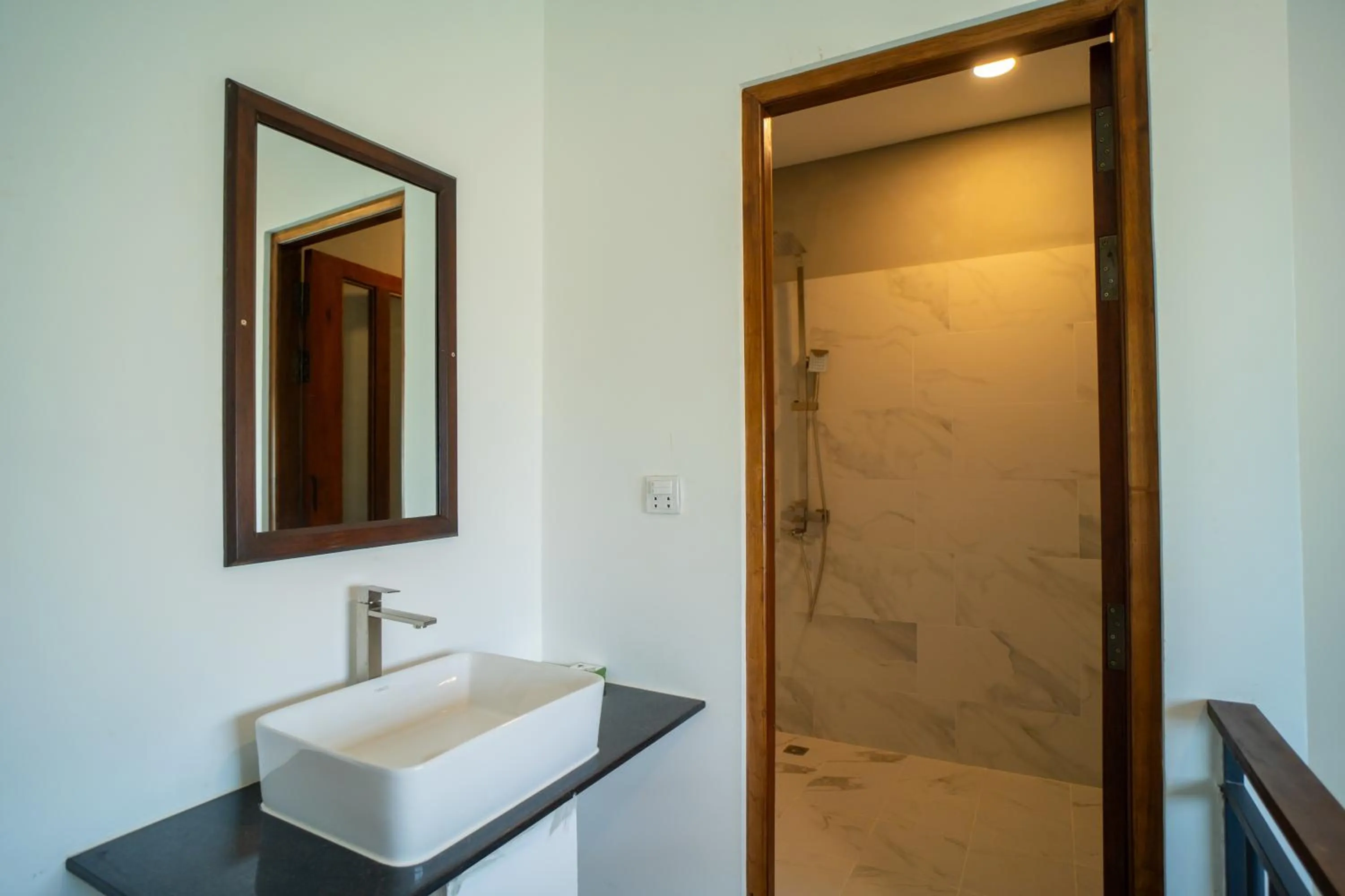 Shower in Apartment Green Amazon