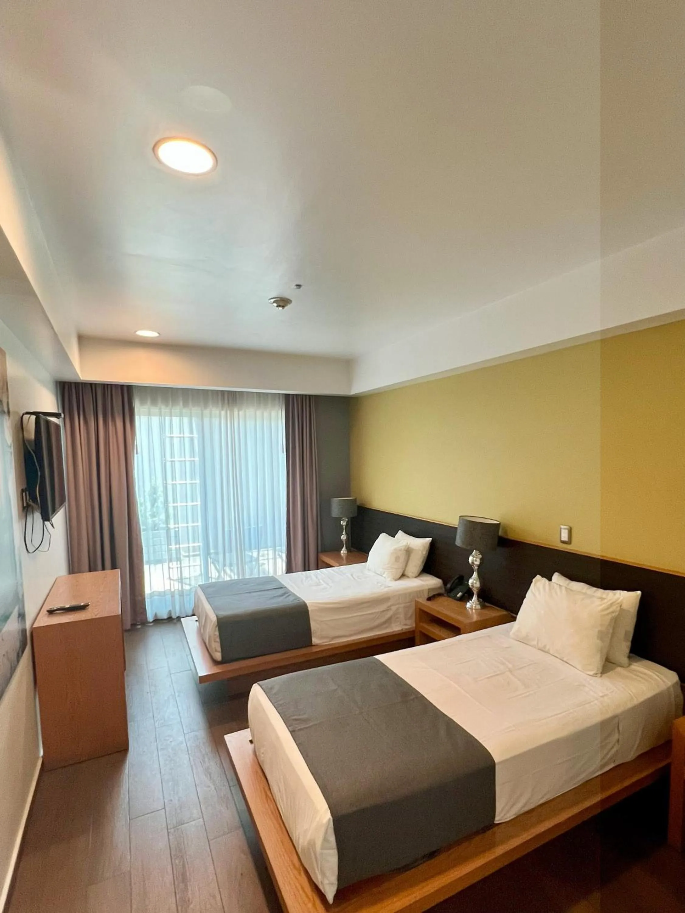 Bed in Concept Hotel - Centro Zamora