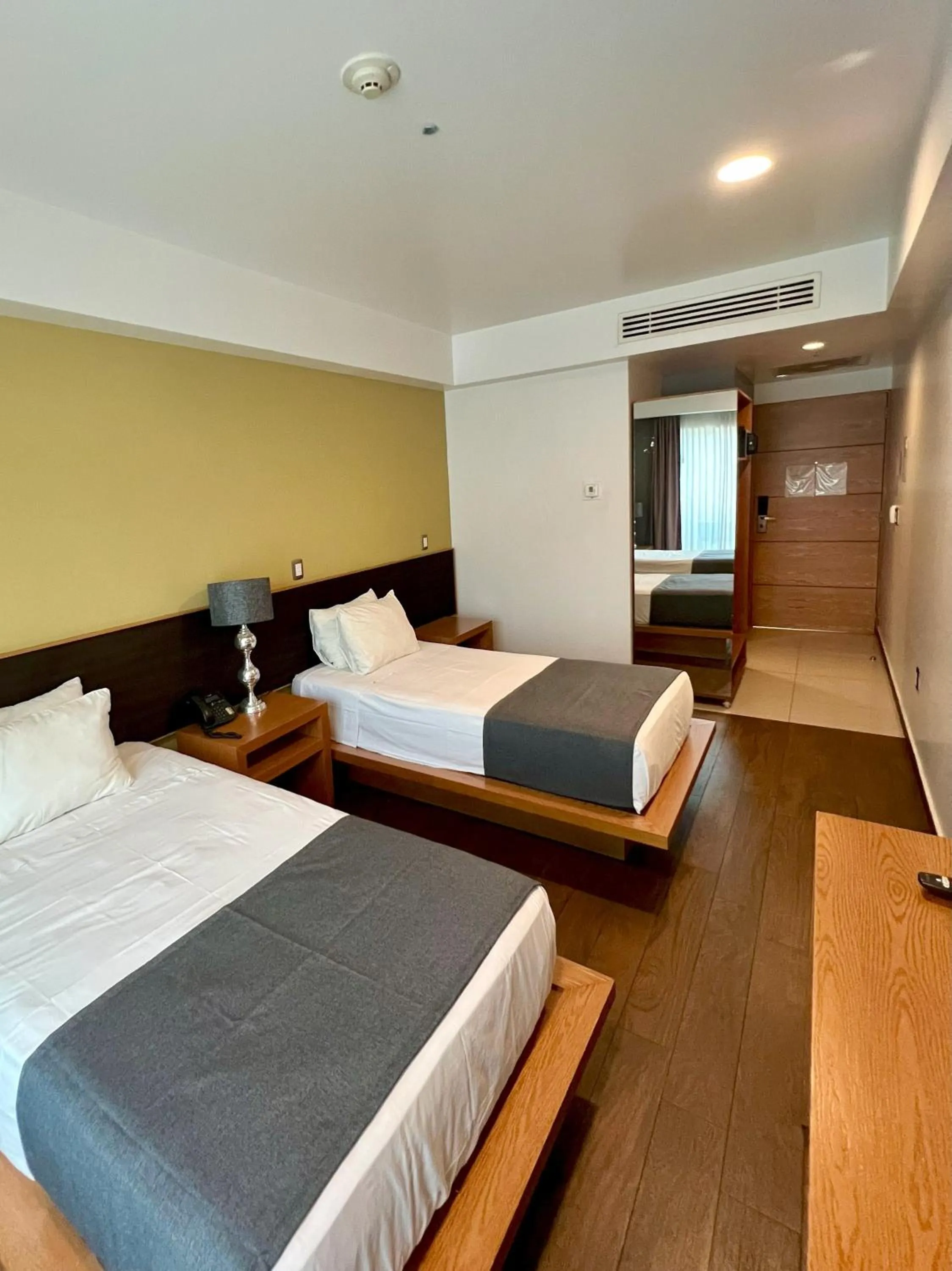 Bed in Concept Hotel - Centro Zamora