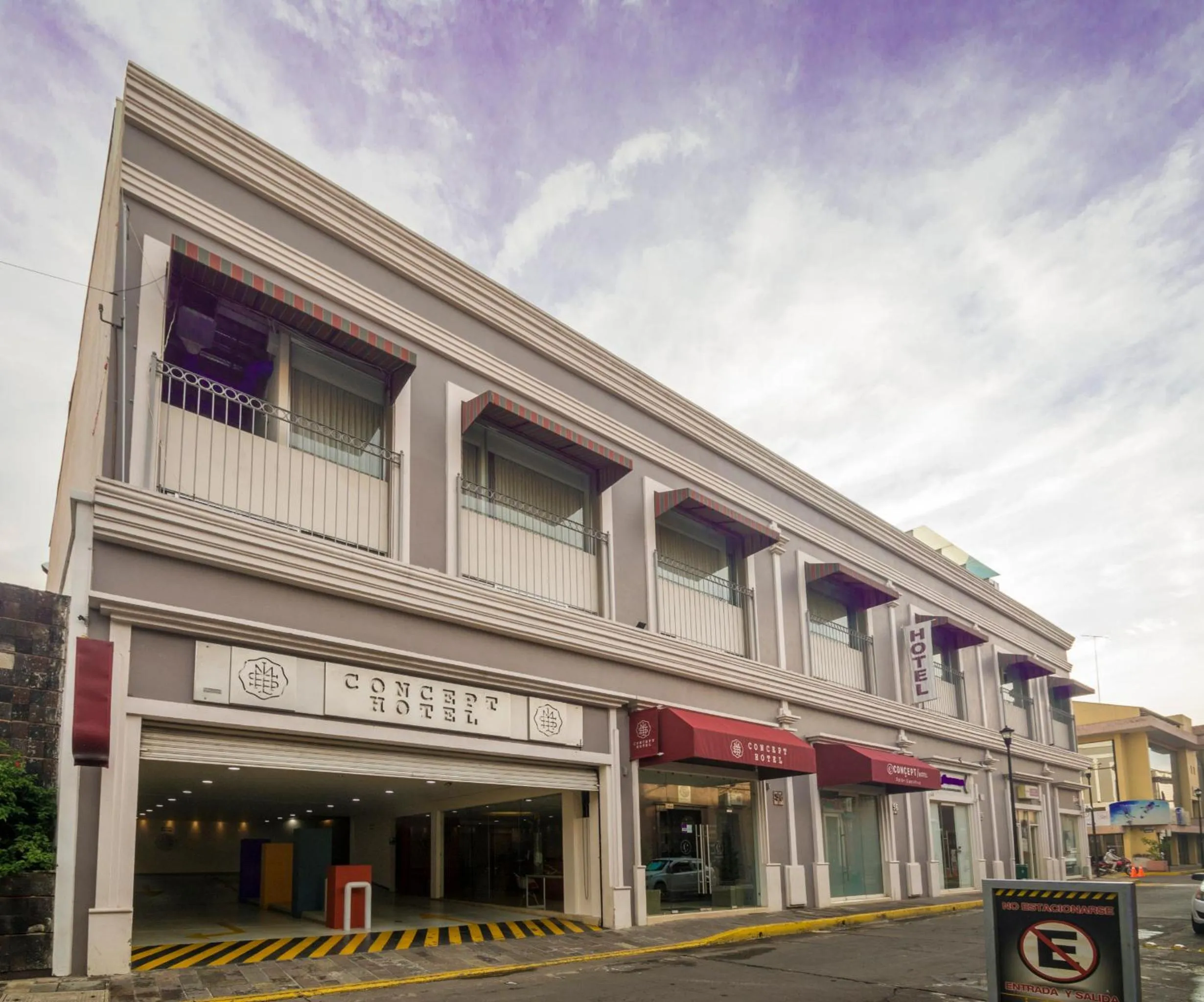 Property building in Concept Hotel - Centro Zamora