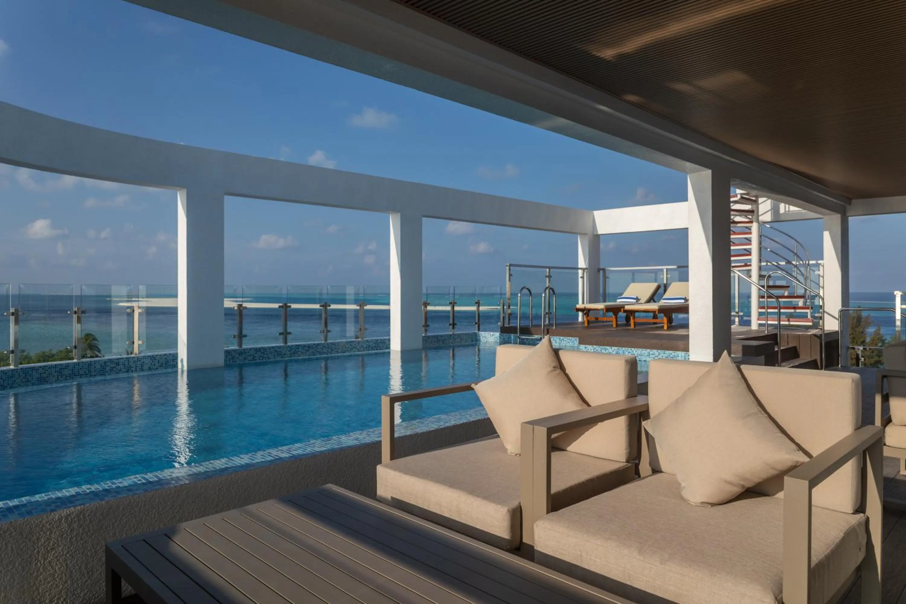 Restaurant/places to eat in Arrival Beach and Spa