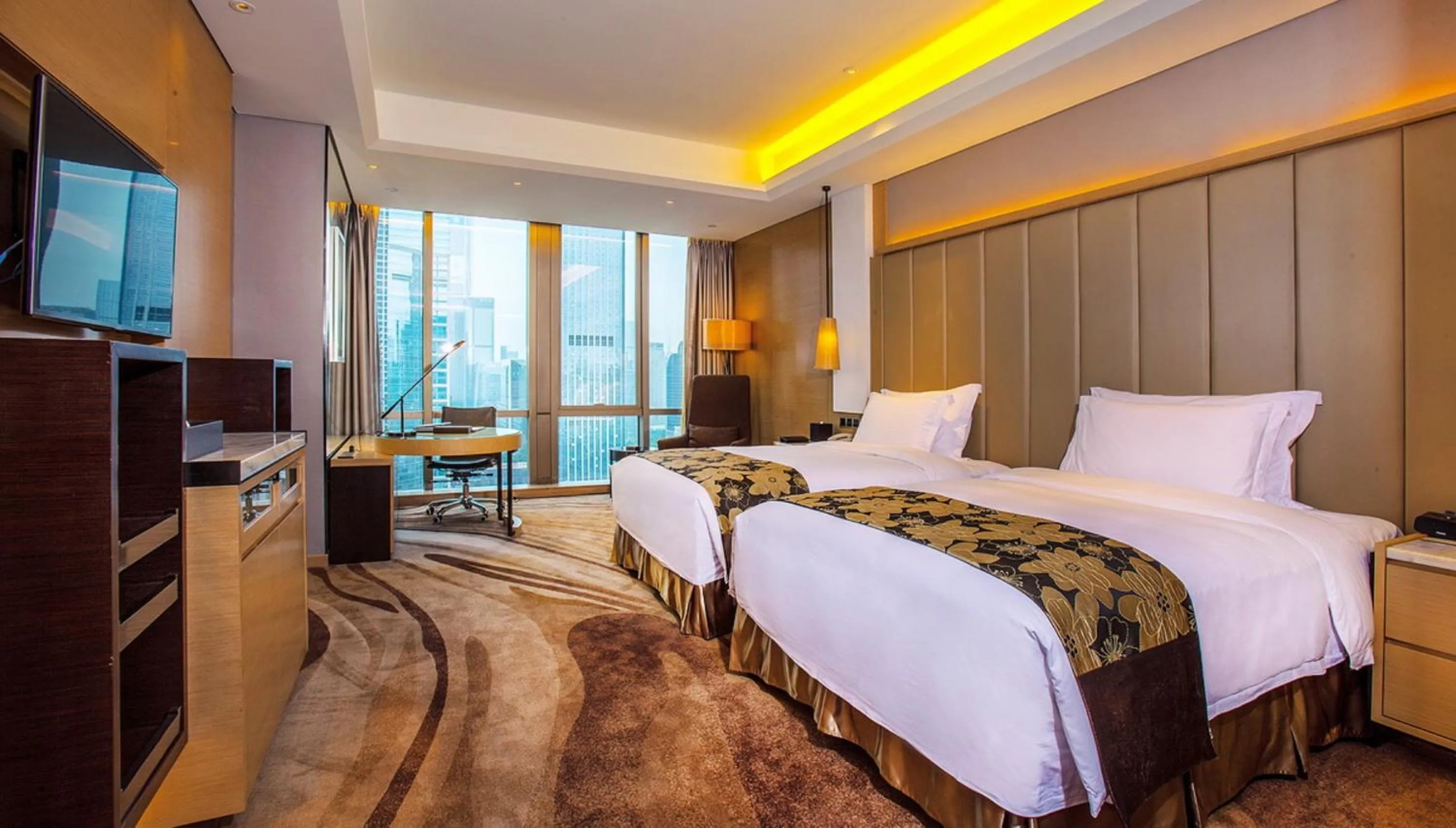 Bedroom, Bed in Shenzhen Futian Wyndham Grand