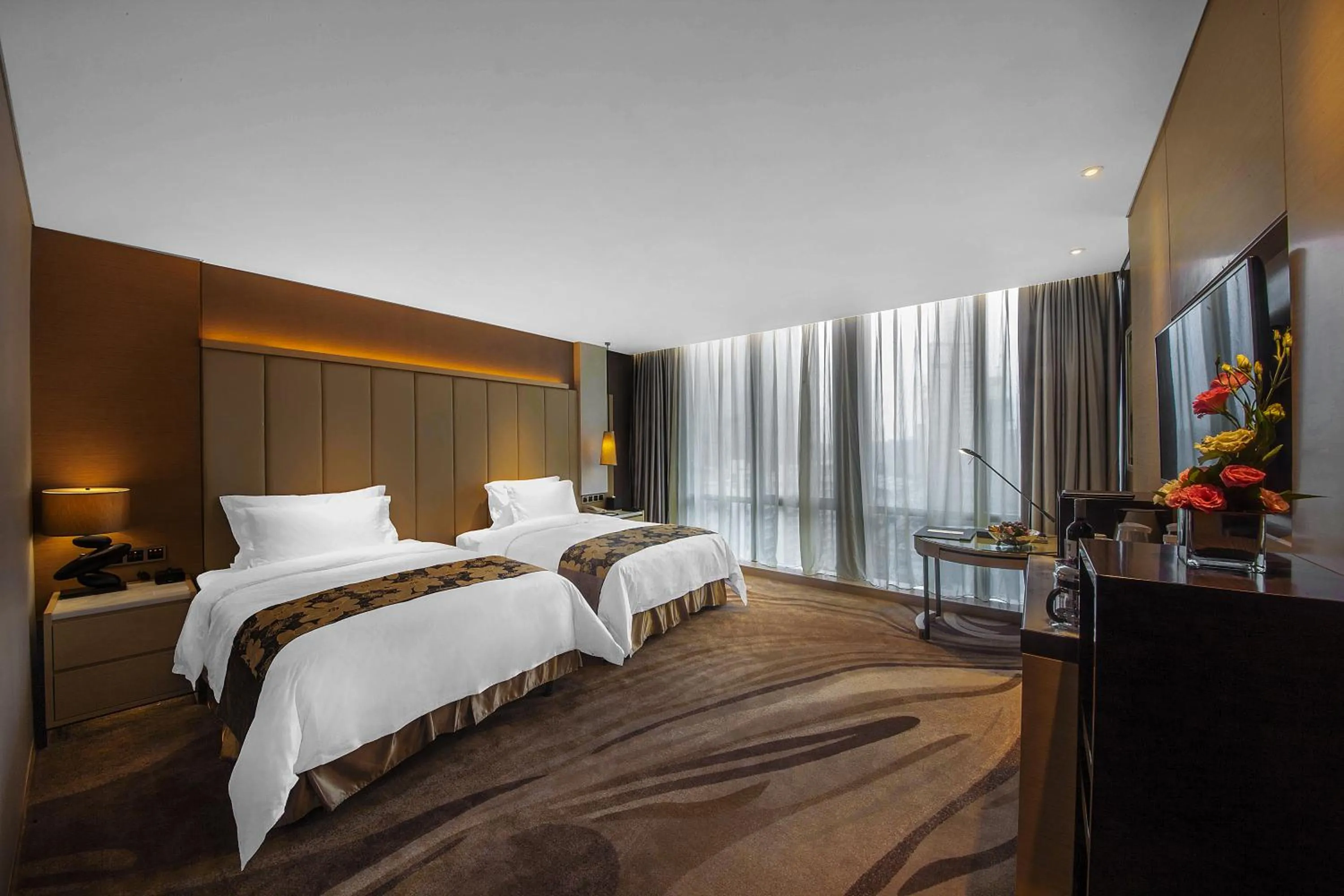 Bedroom, Bed in Shenzhen Futian Wyndham Grand