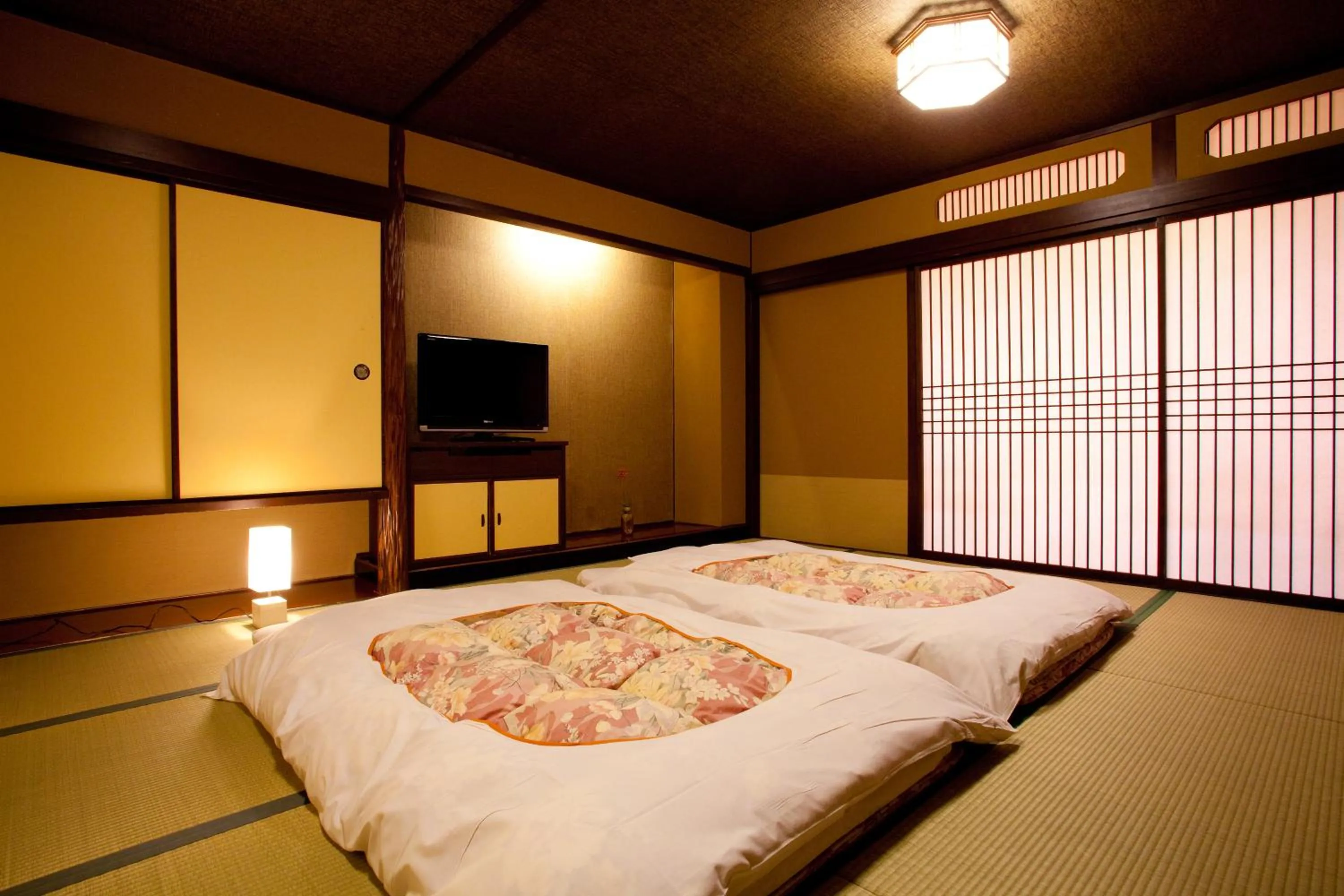 Bedroom, Bed in Dantokan Kikunoya