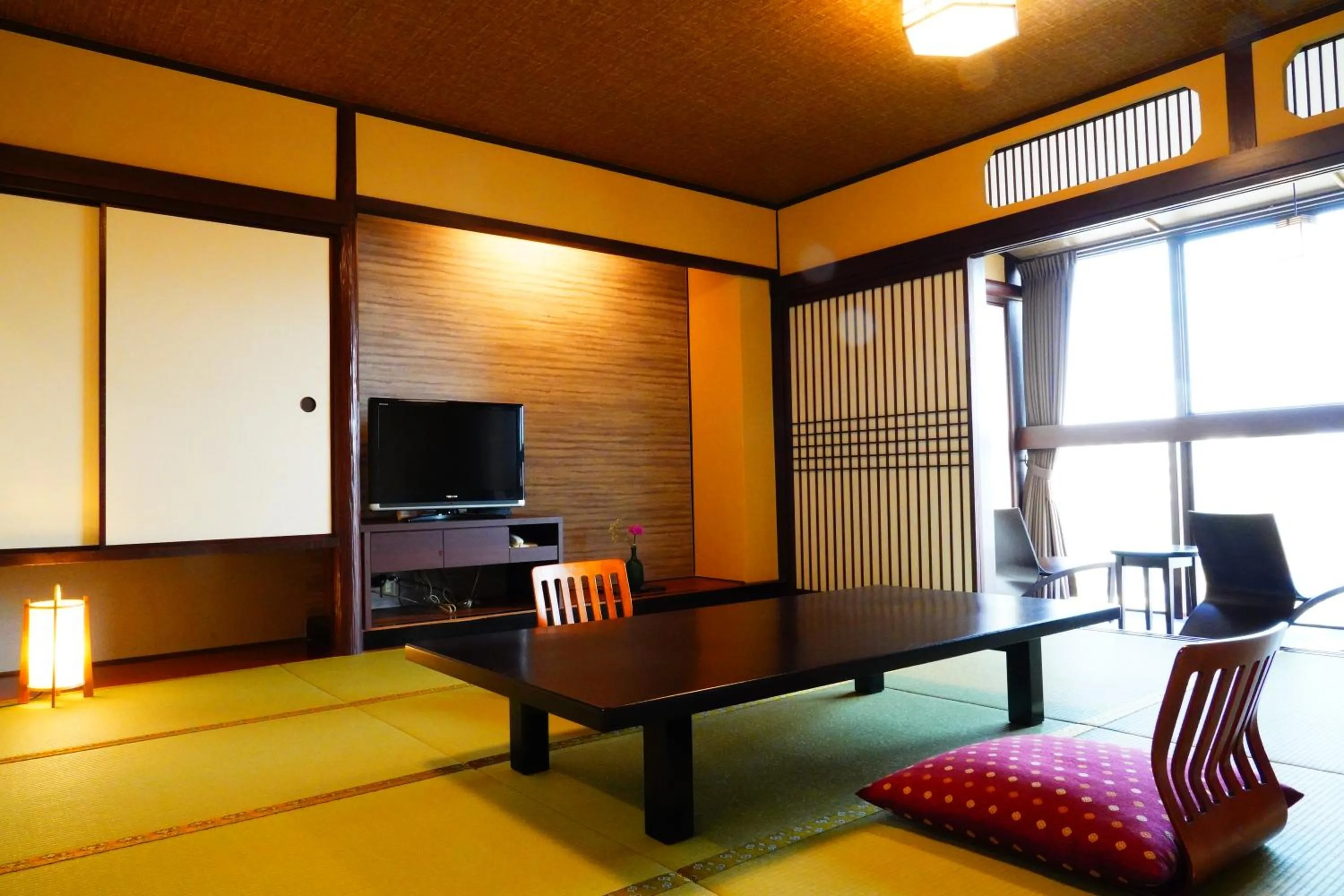 TV and multimedia in Dantokan Kikunoya