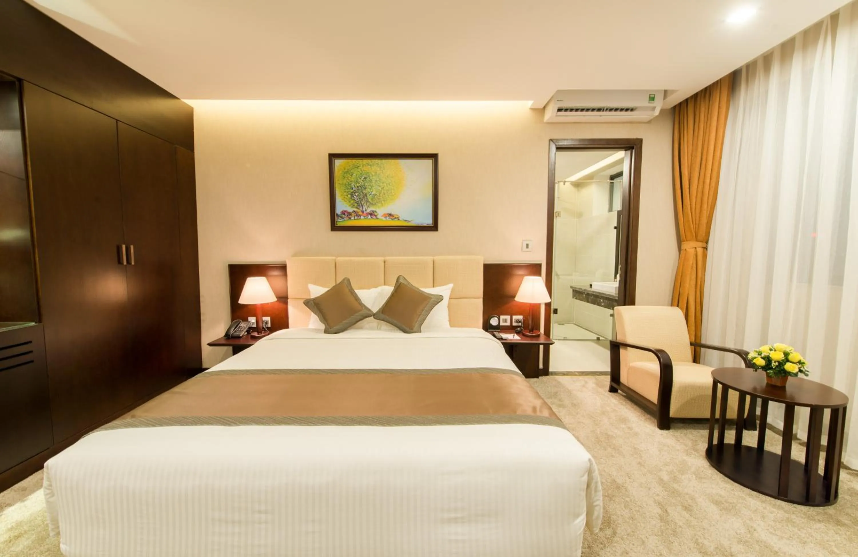 Bed in Muong Thanh Hanoi Centre Hotel