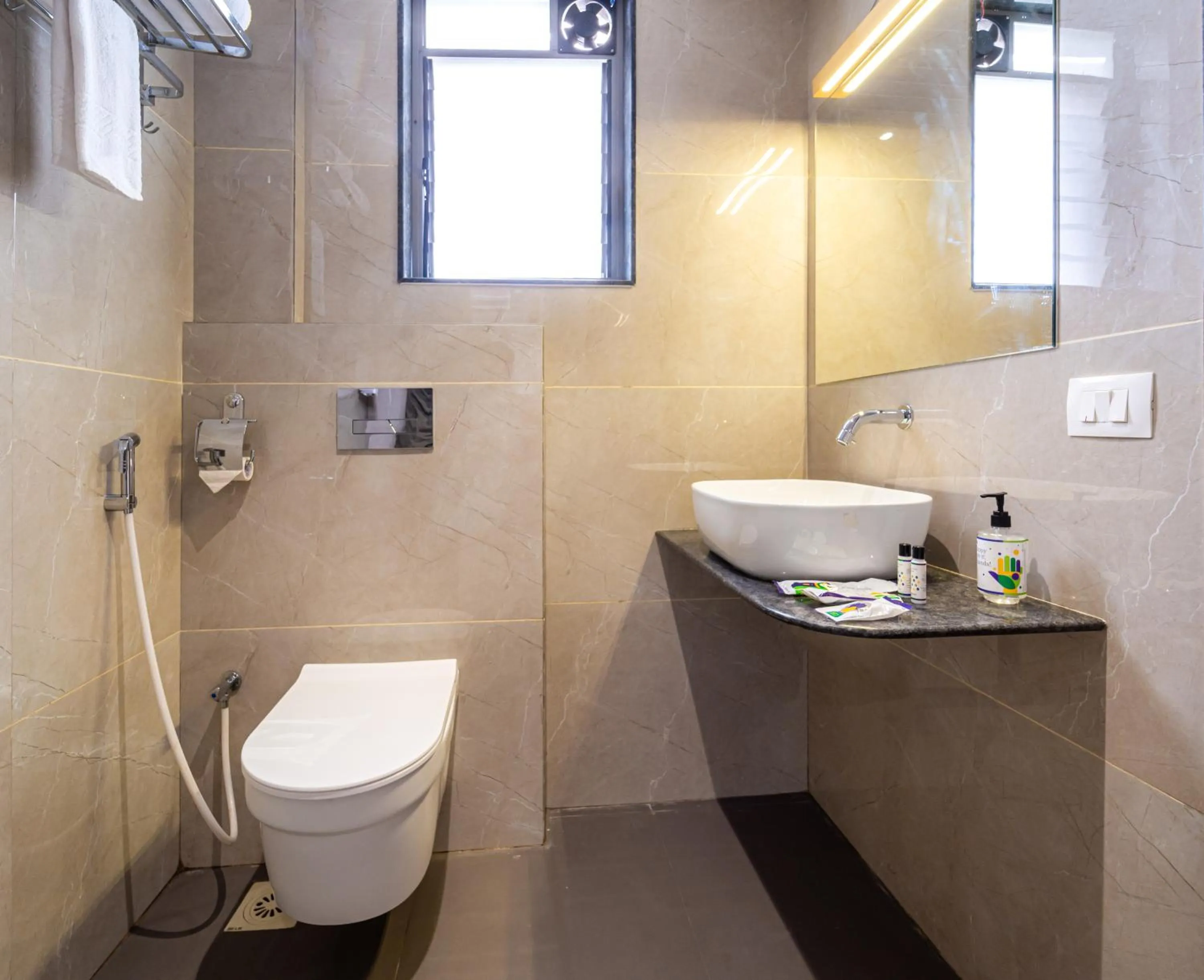 Toilet in Treebo Kaveri