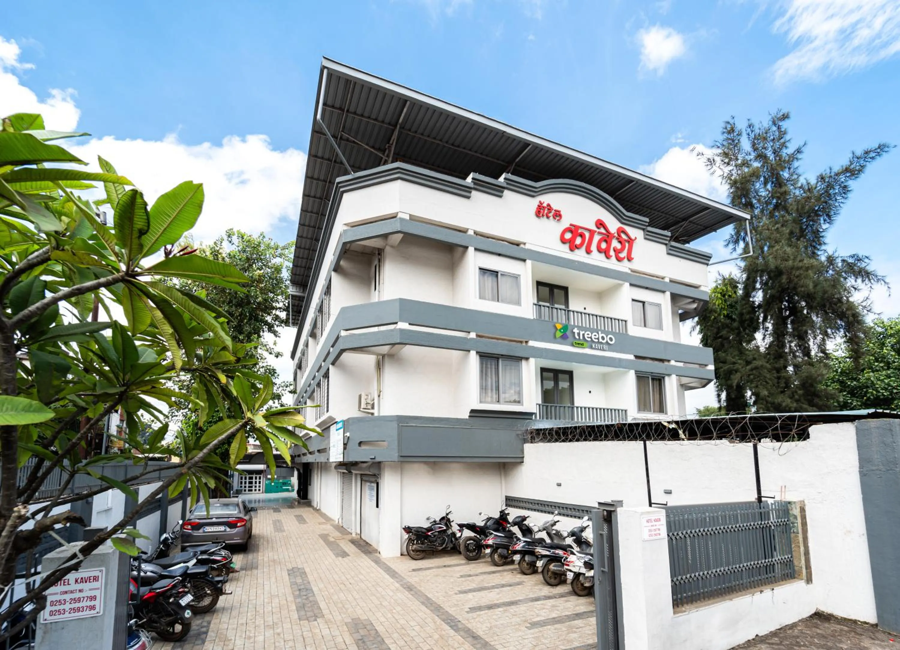 Facade/entrance in Treebo Kaveri