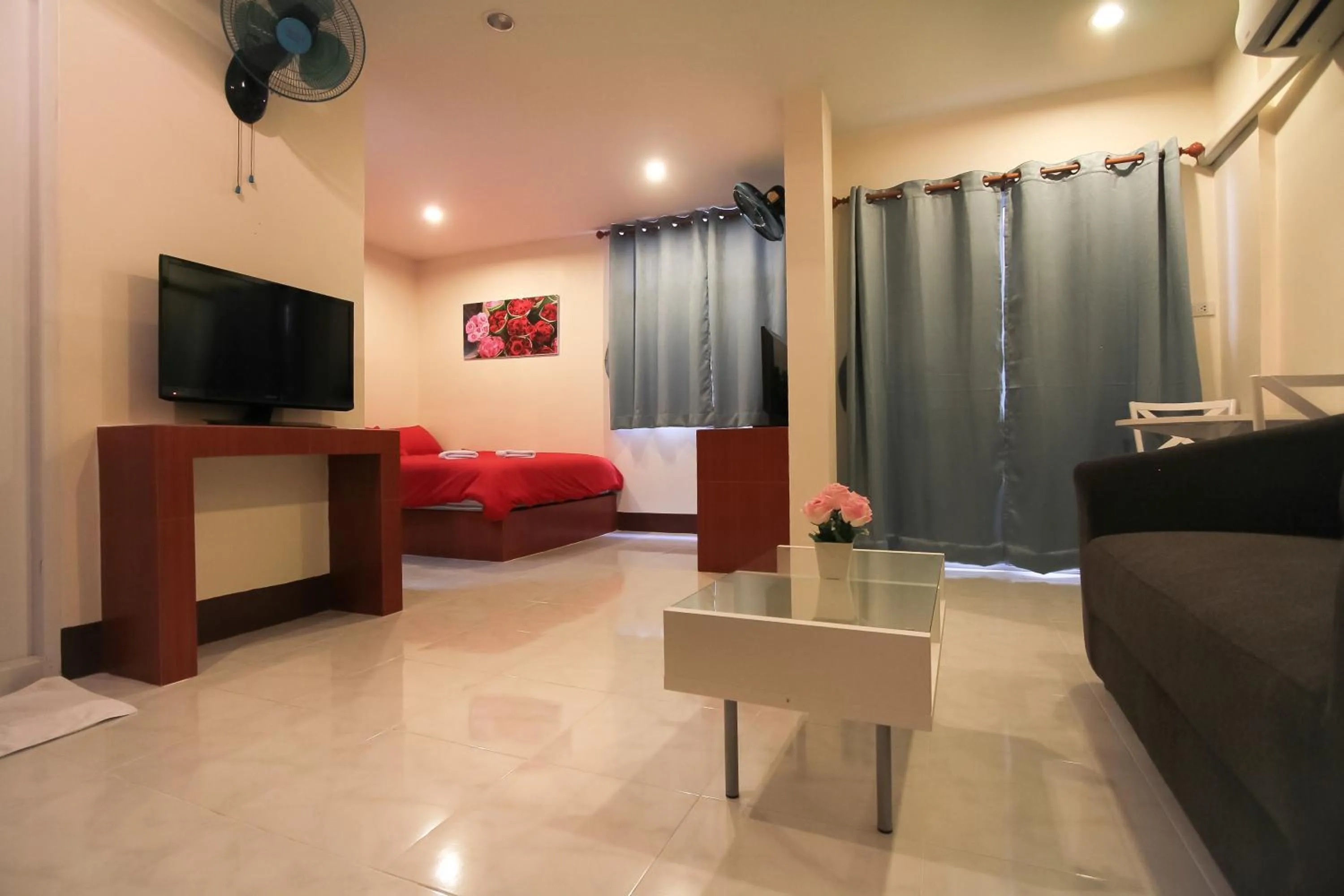 Seating area in Walking Street Guest House