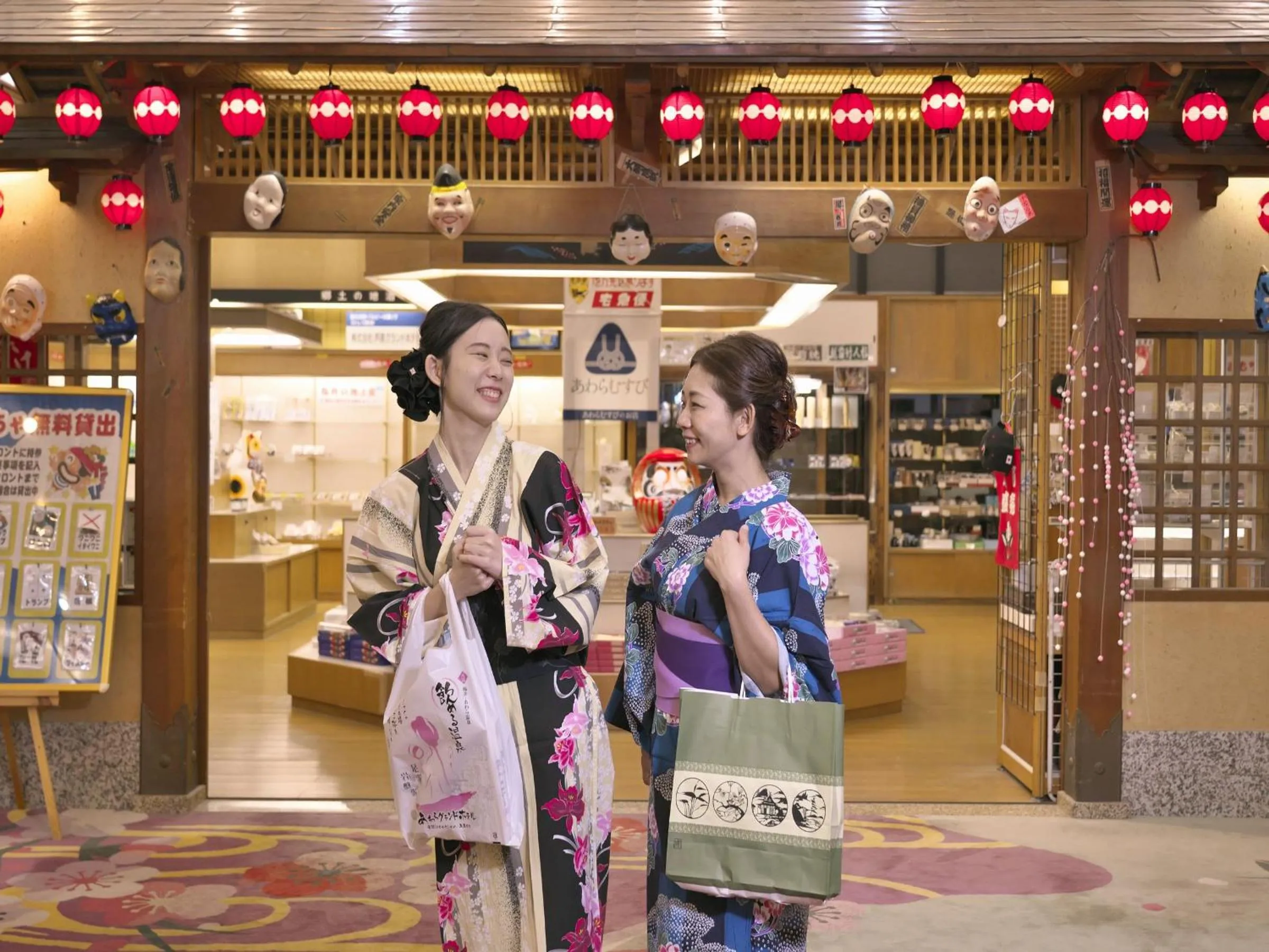 On-site shops in Awara Grand Hotel