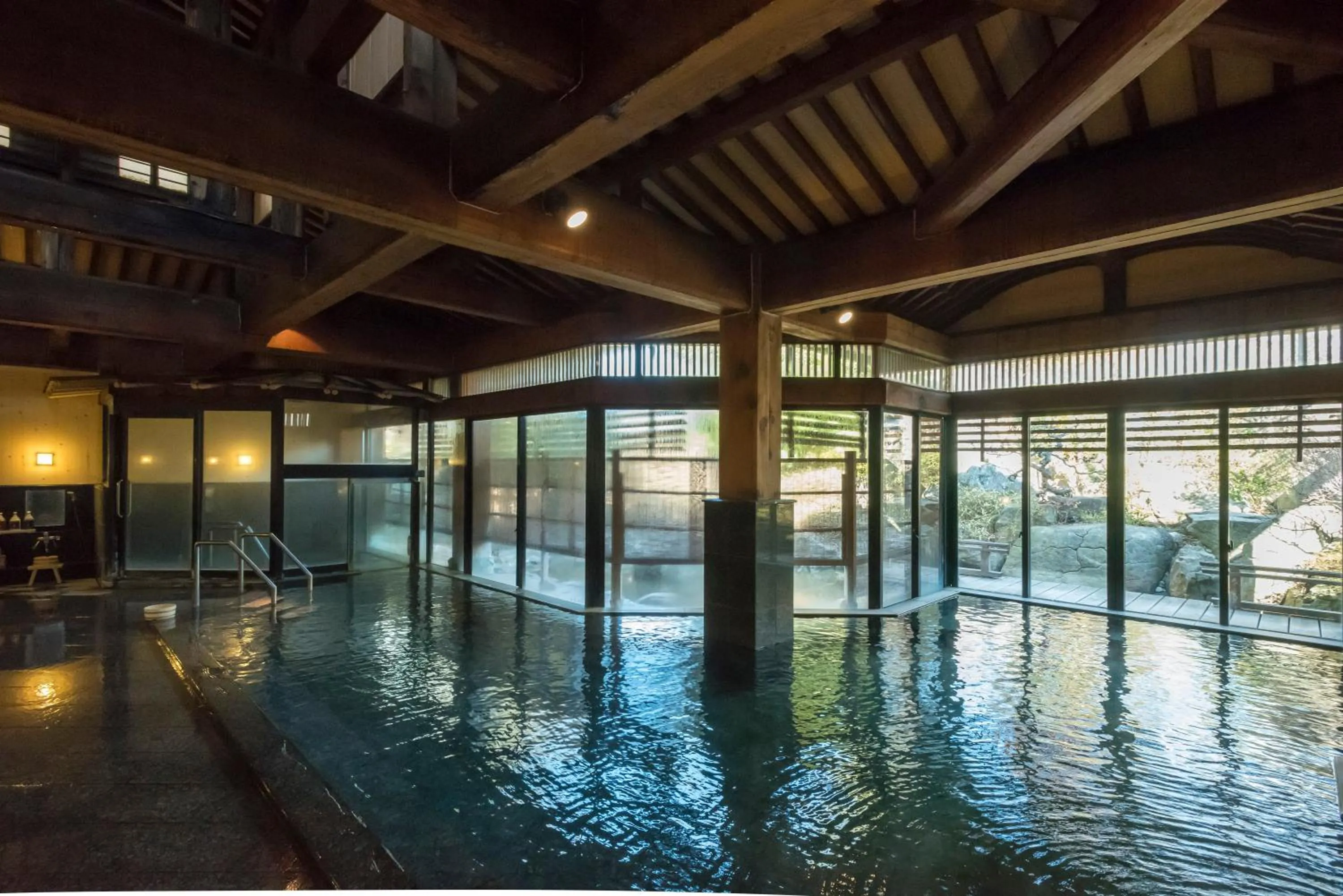 Public Bath in Awara Grand Hotel
