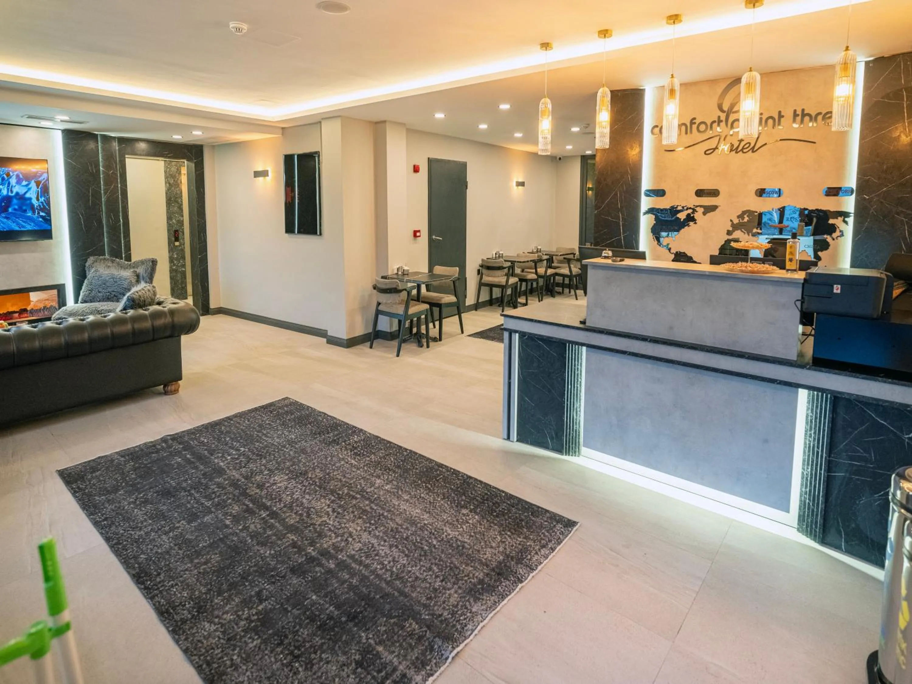 Lobby or reception in Modernlux Hotel