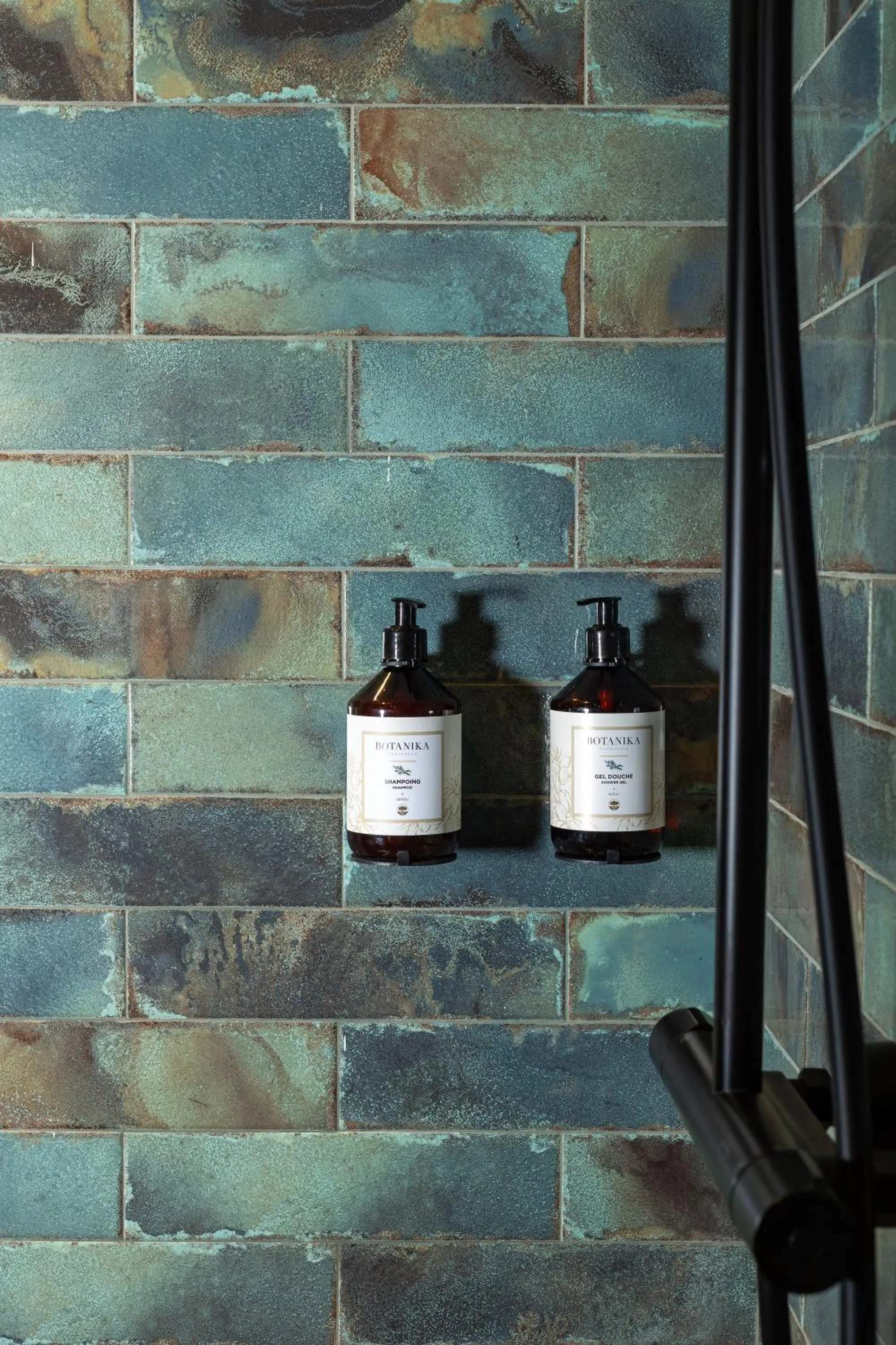 Shower in Yin Hotel & Spa