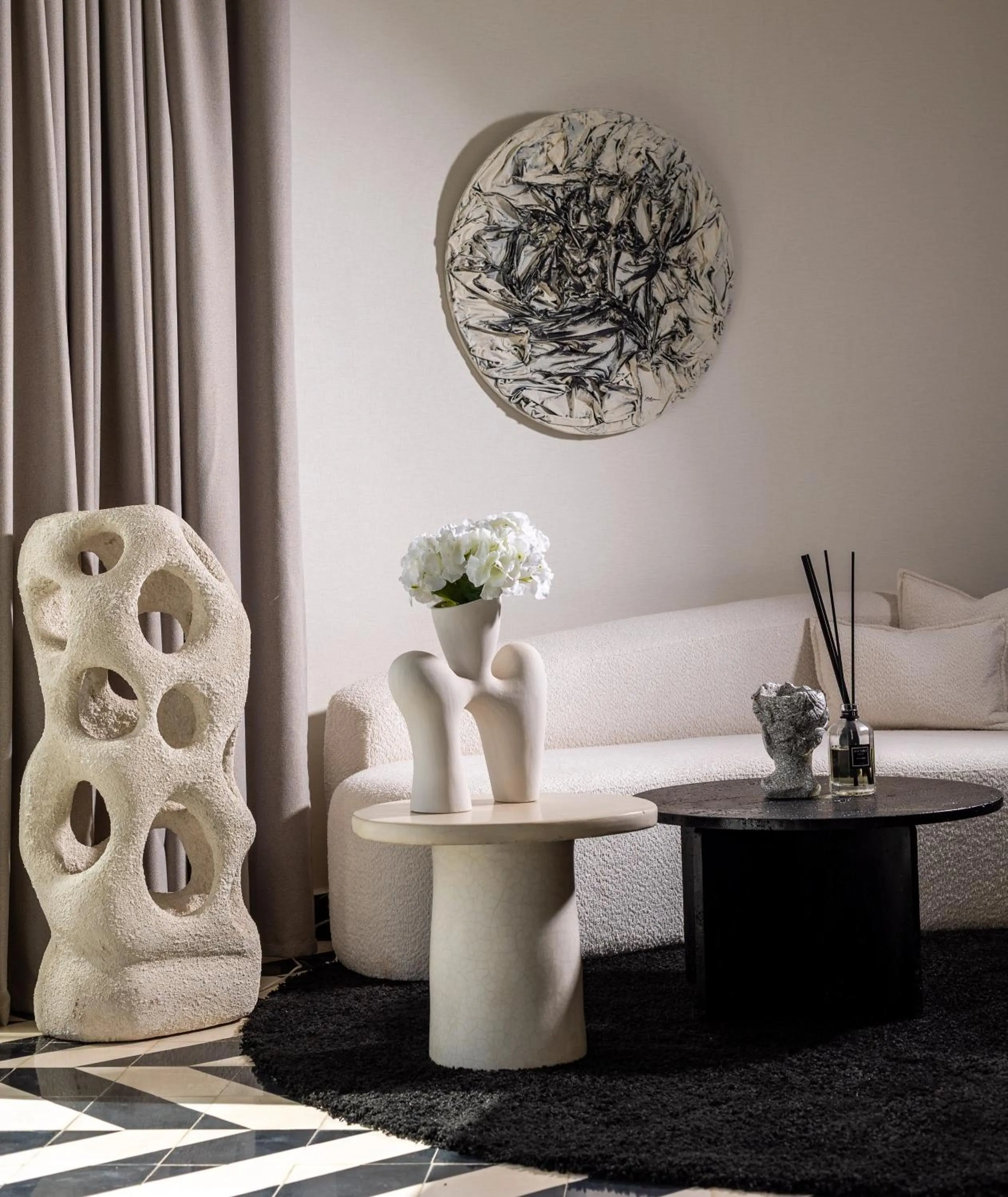 Living room in Yin Hotel & Spa