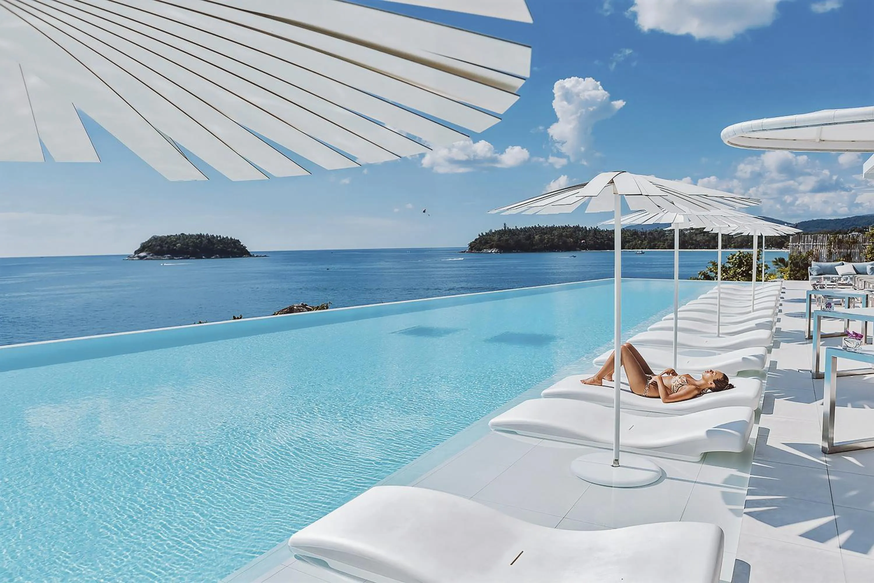 Sea view in Kata Rocks