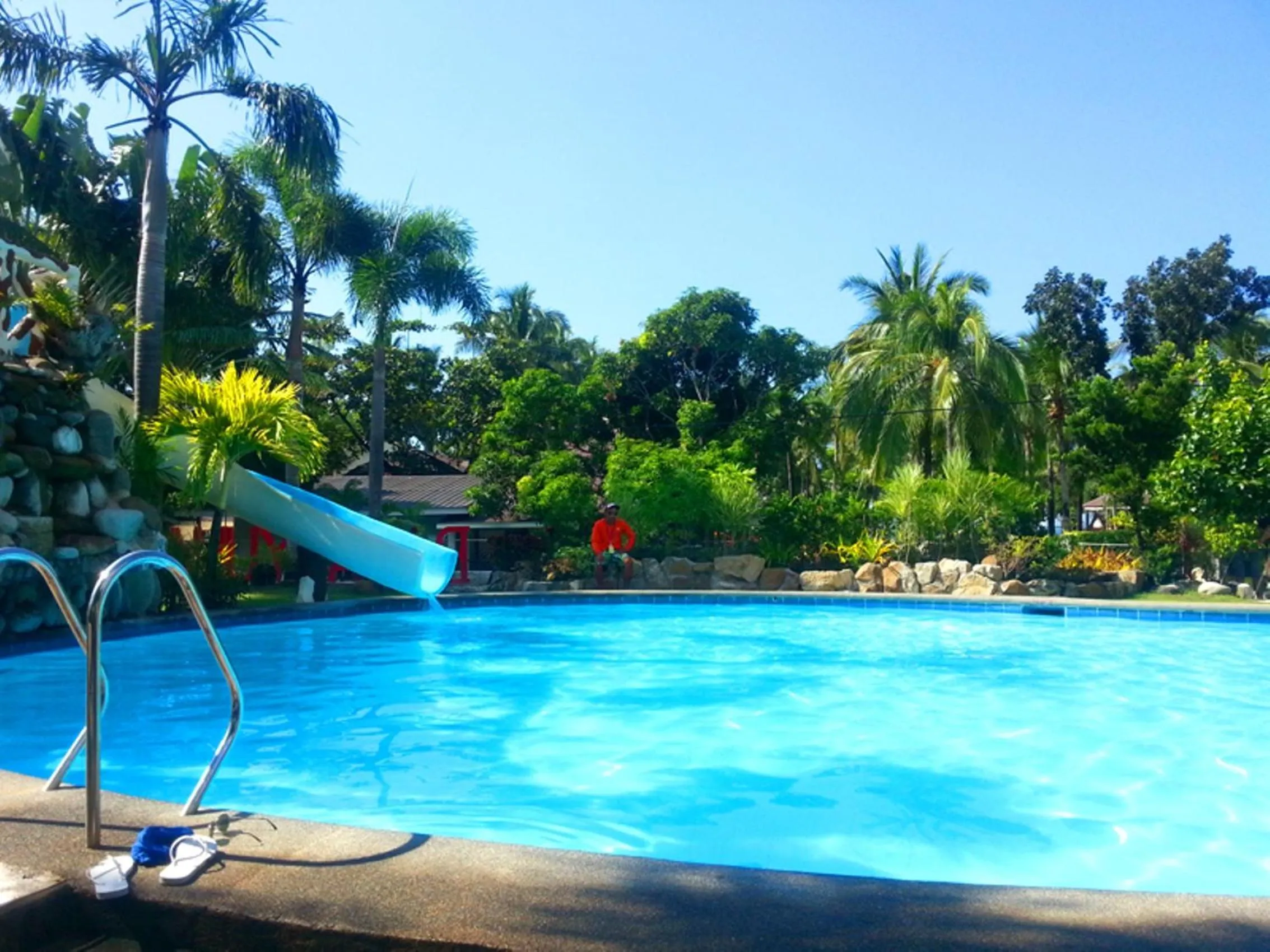 Swimming pool in Bakasyunan Resort and Conference Center - Zambales