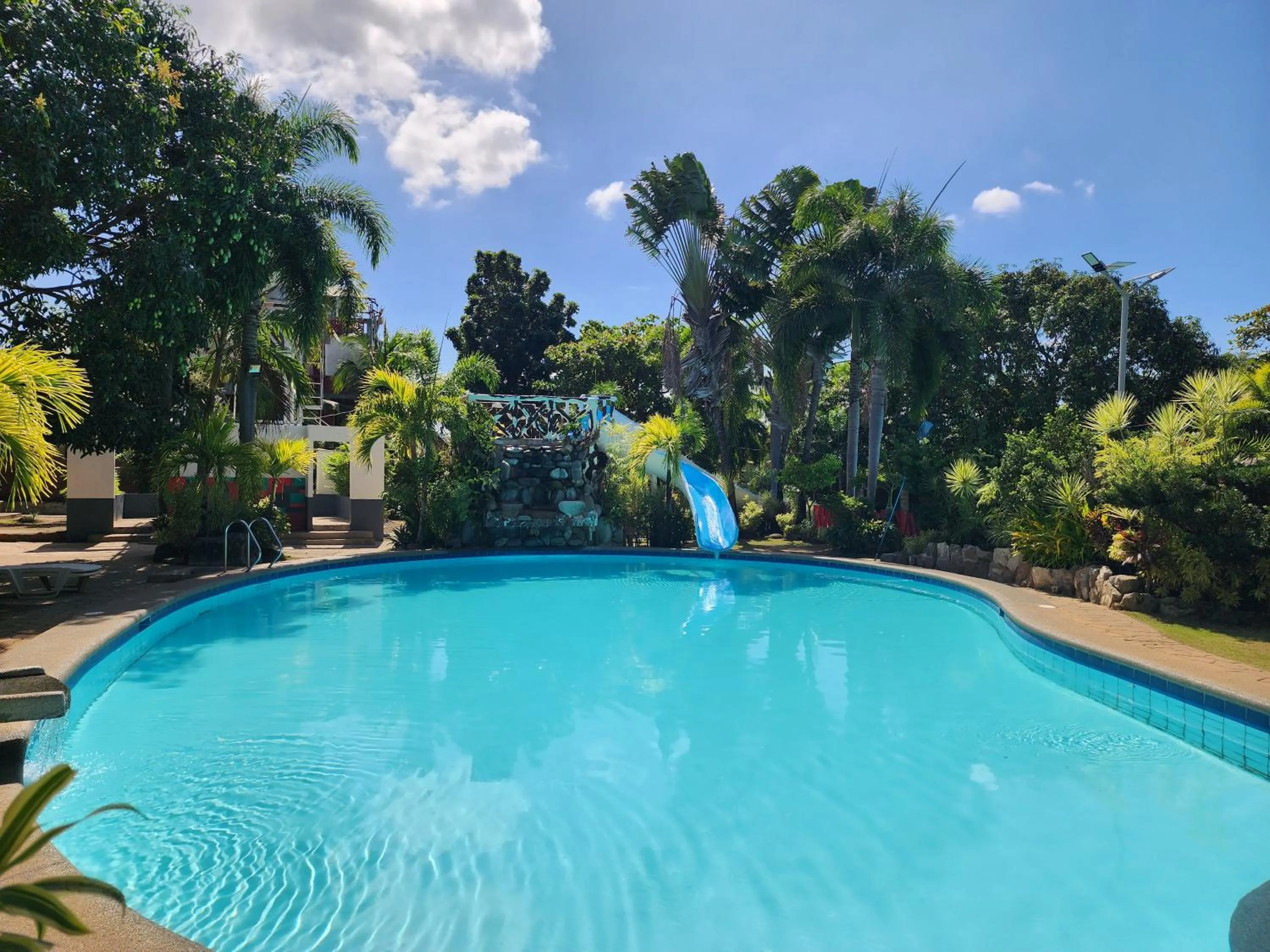 Swimming pool in Bakasyunan Resort and Conference Center - Zambales