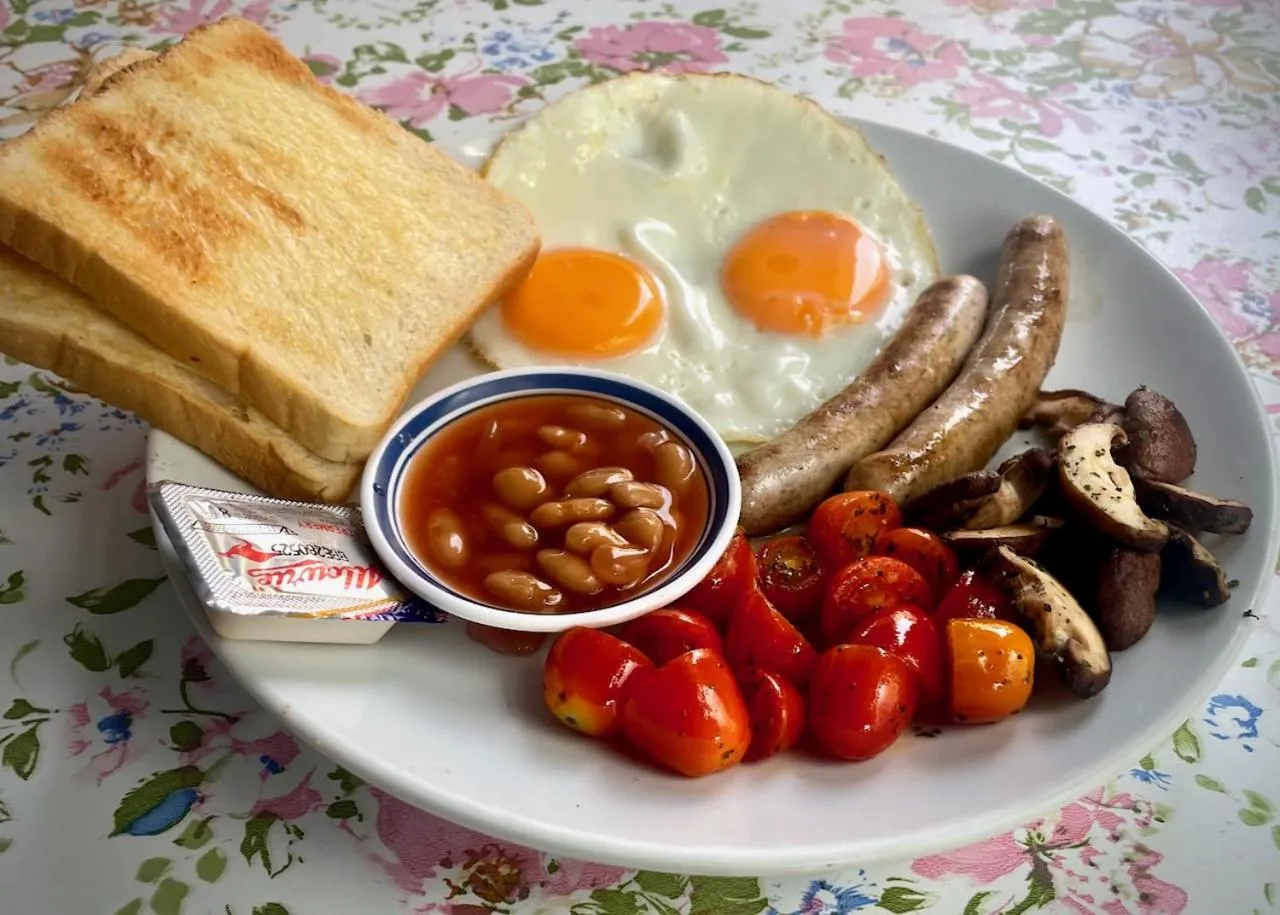 Restaurant/places to eat in Sugar and Spice Inn