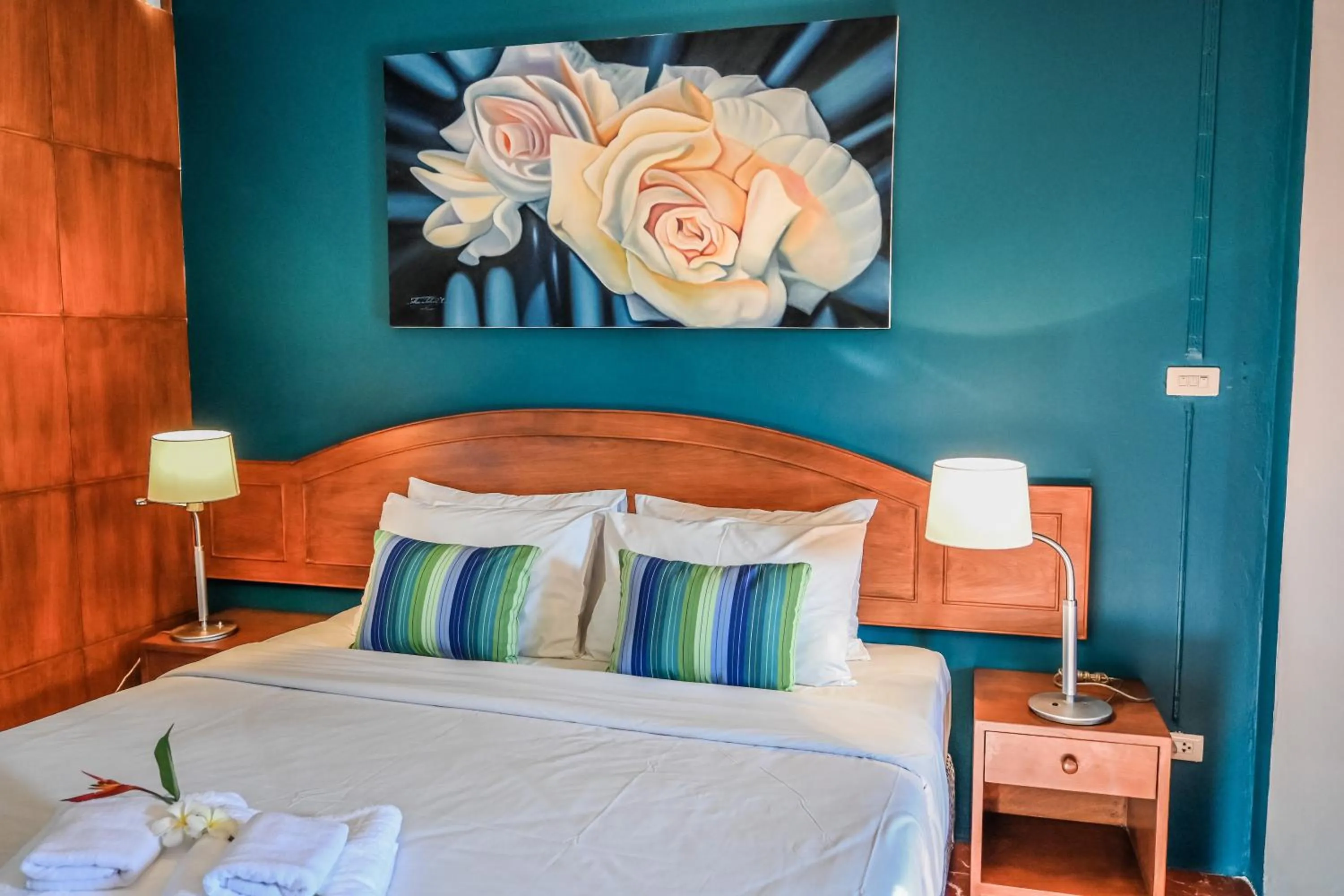 Bedroom, Bed in Sugar and Spice Inn