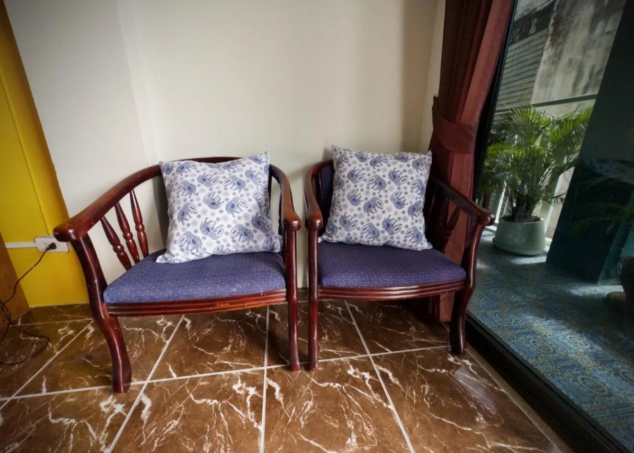 Seating area in Sugar and Spice Inn