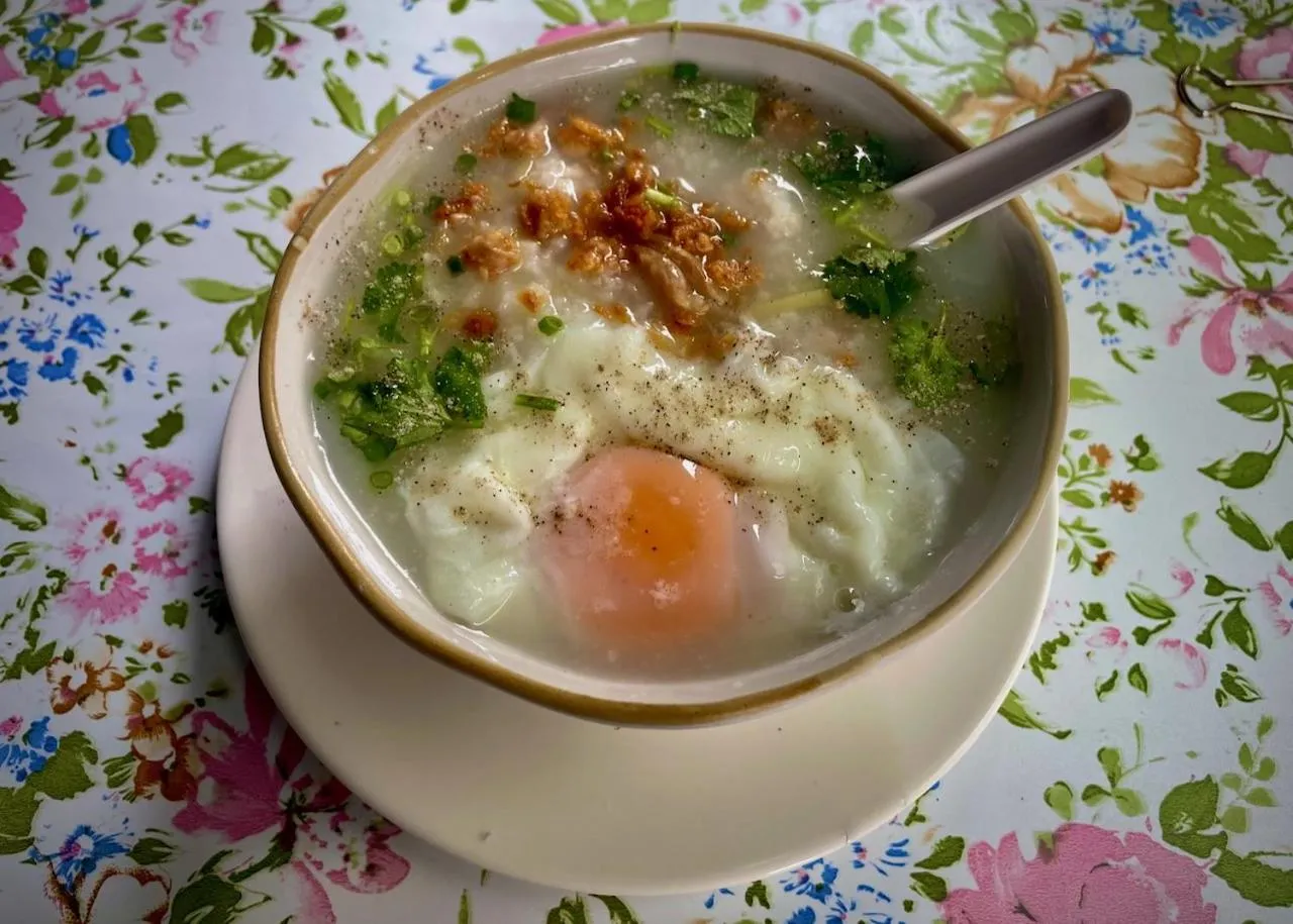 Restaurant/places to eat in Sugar and Spice Inn