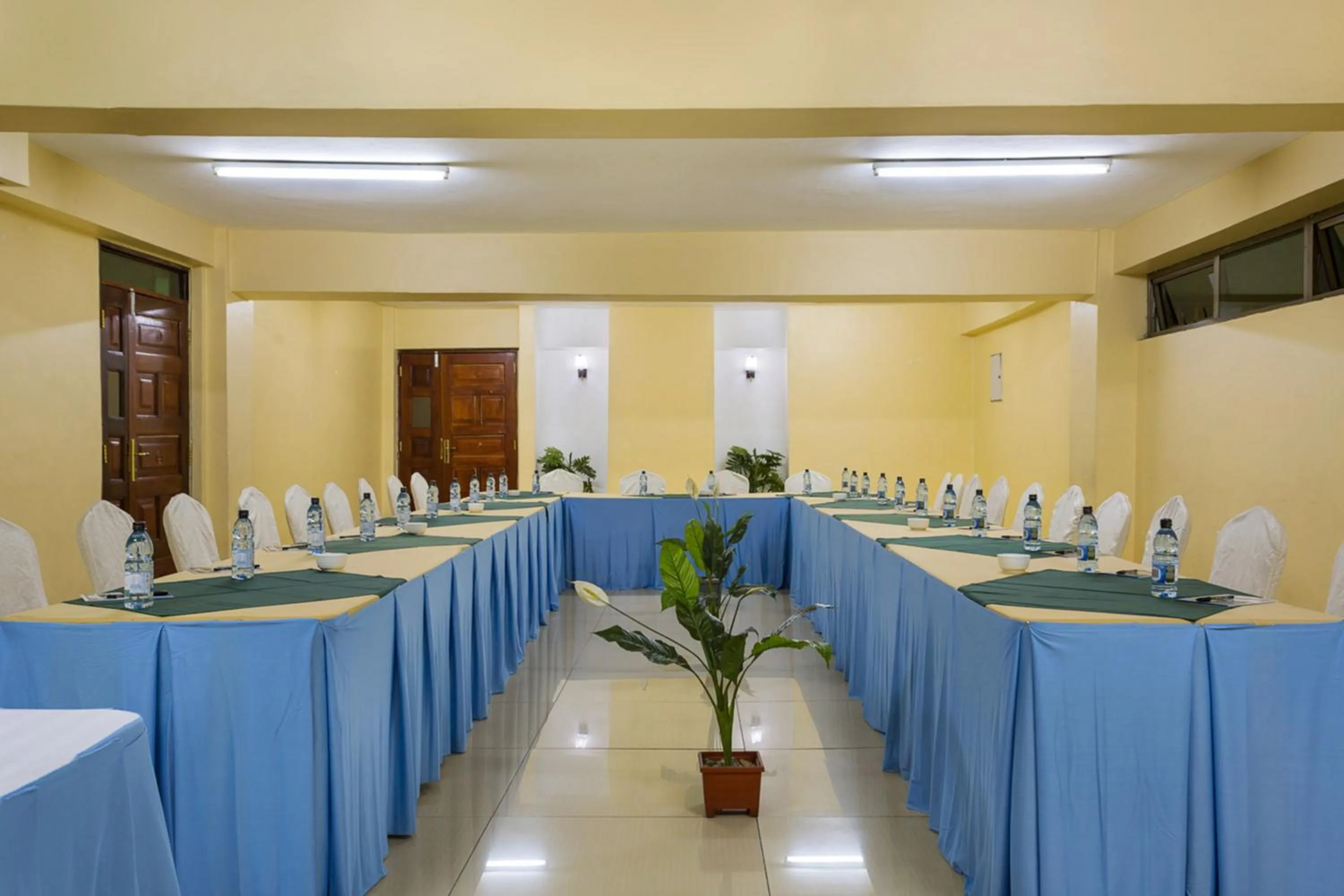 Business facilities in Legacy Hotel and Conference Centre ltd