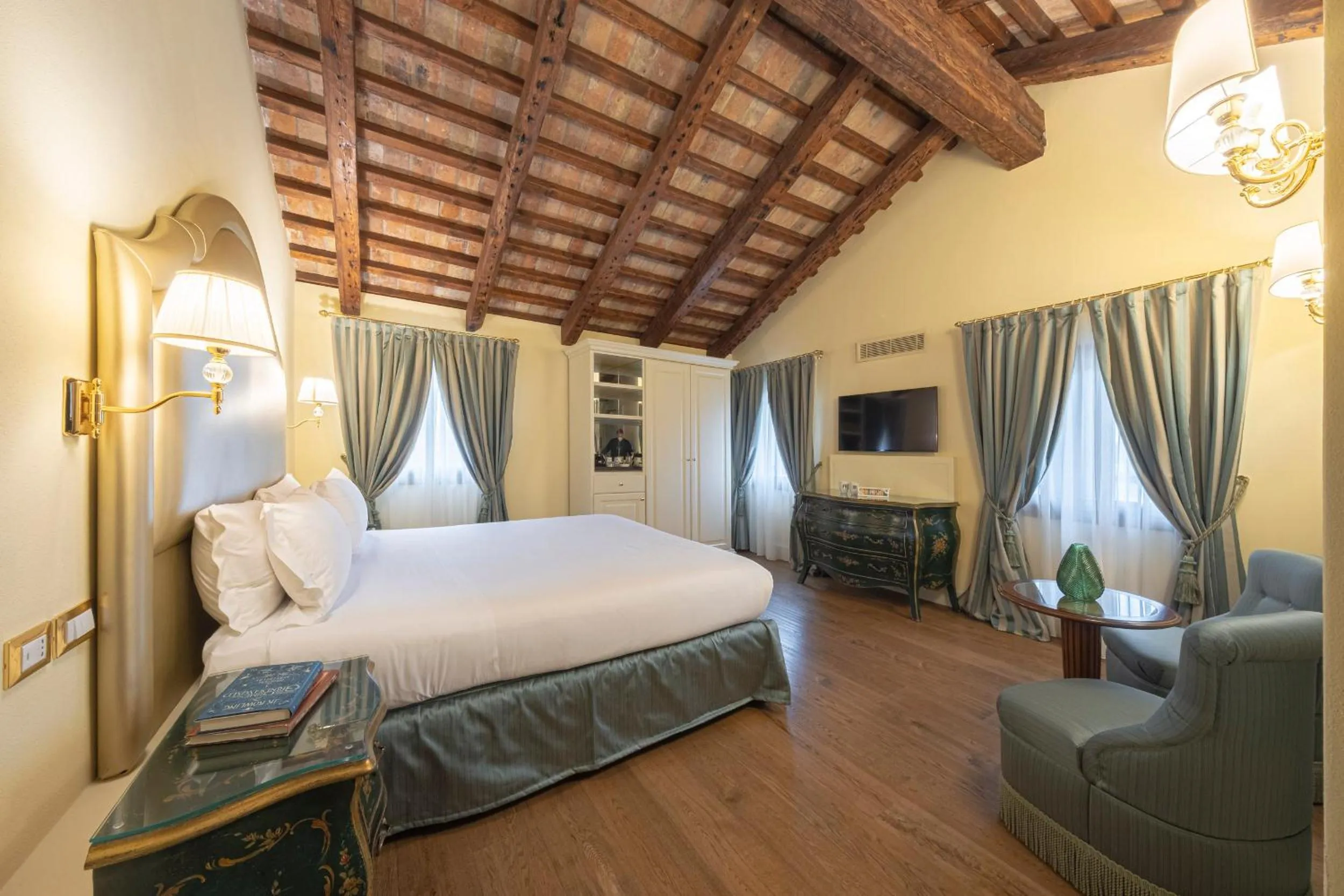 Bed in Hotel Villa Barbarich