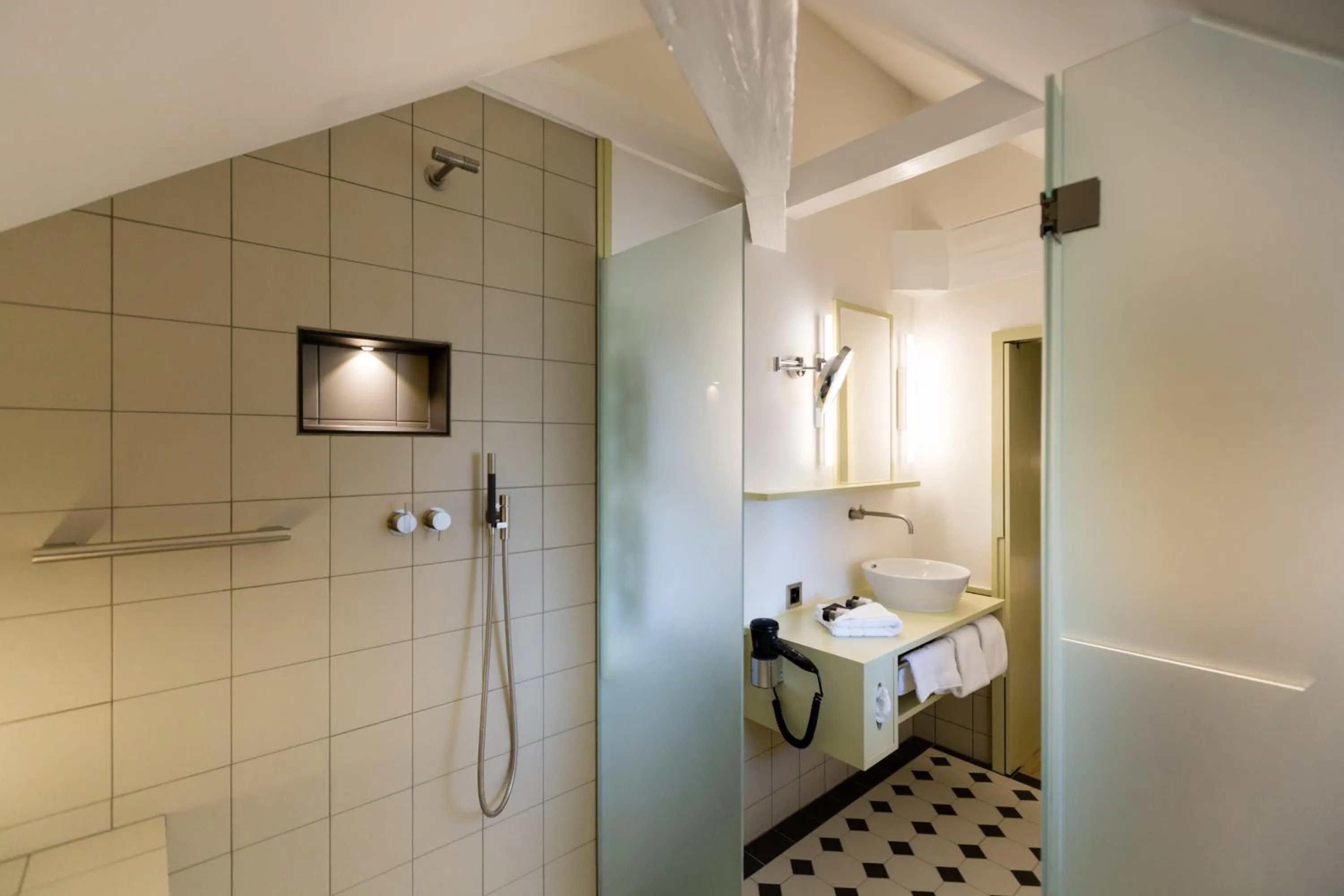 Shower in Hotel Krone Speicher